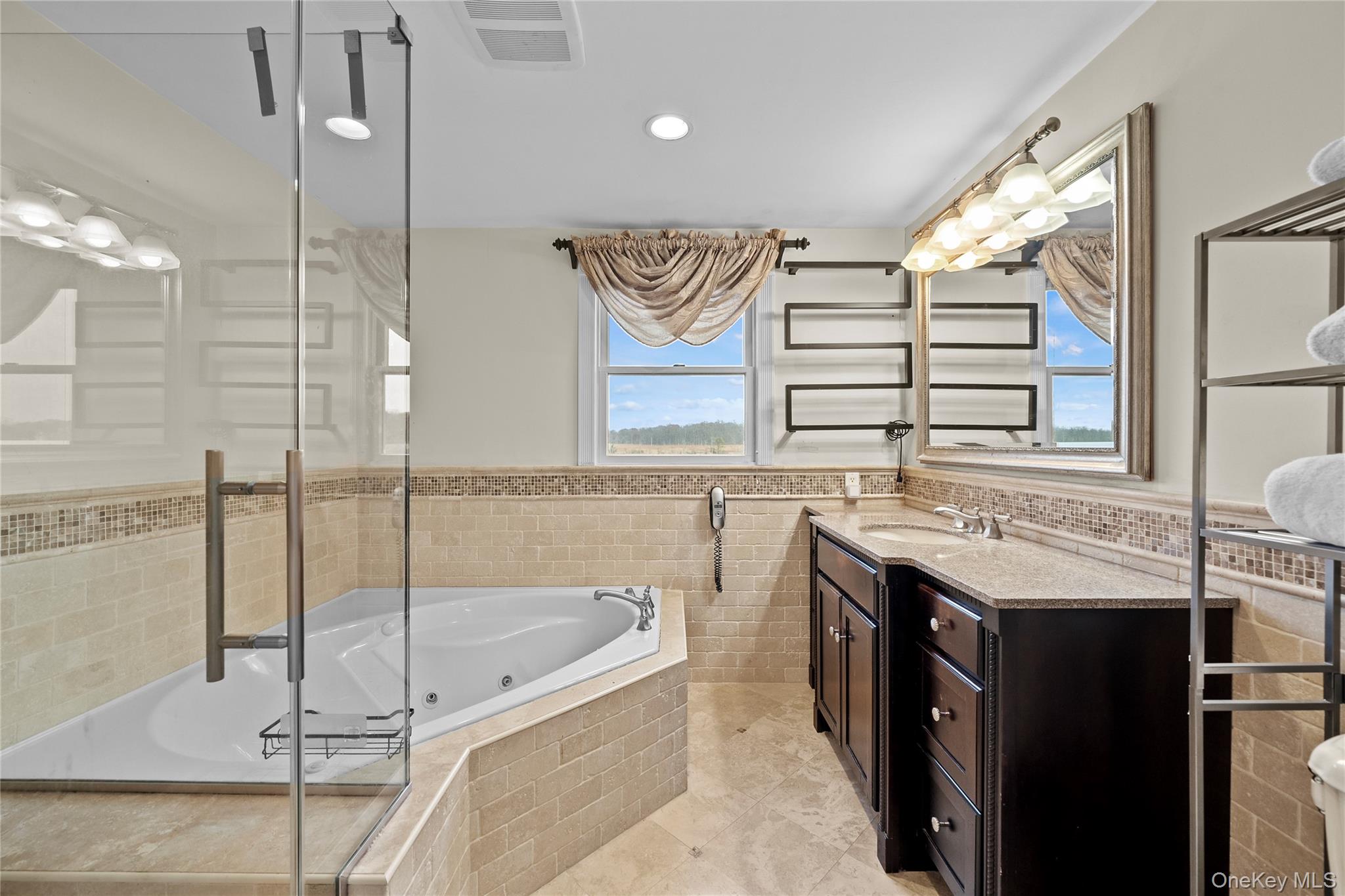 625 Edgewater Road, Oakdale, NY 11769