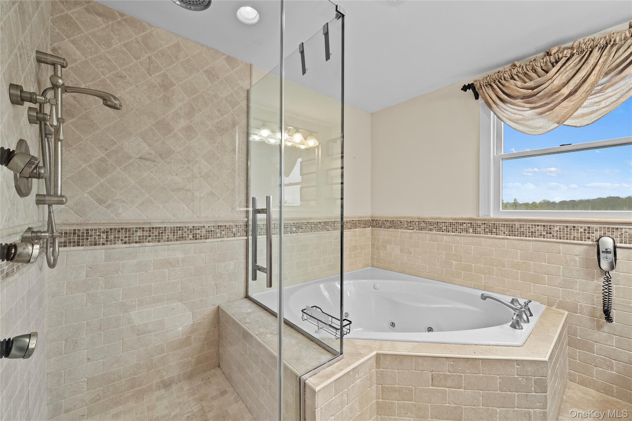 625 Edgewater Road, Oakdale, NY 11769