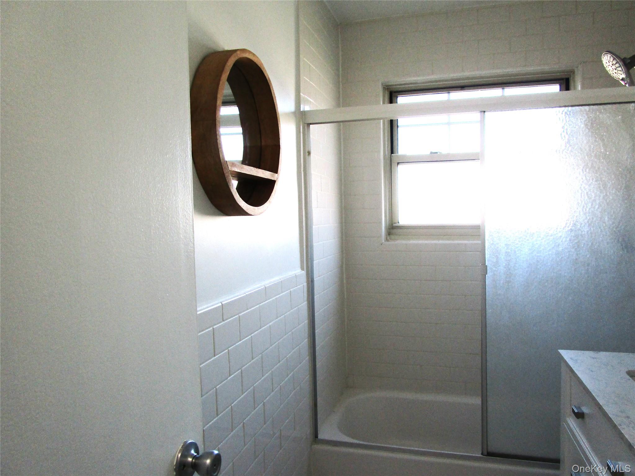 324 Post Avenue # 6H, Westbury, NY 11590