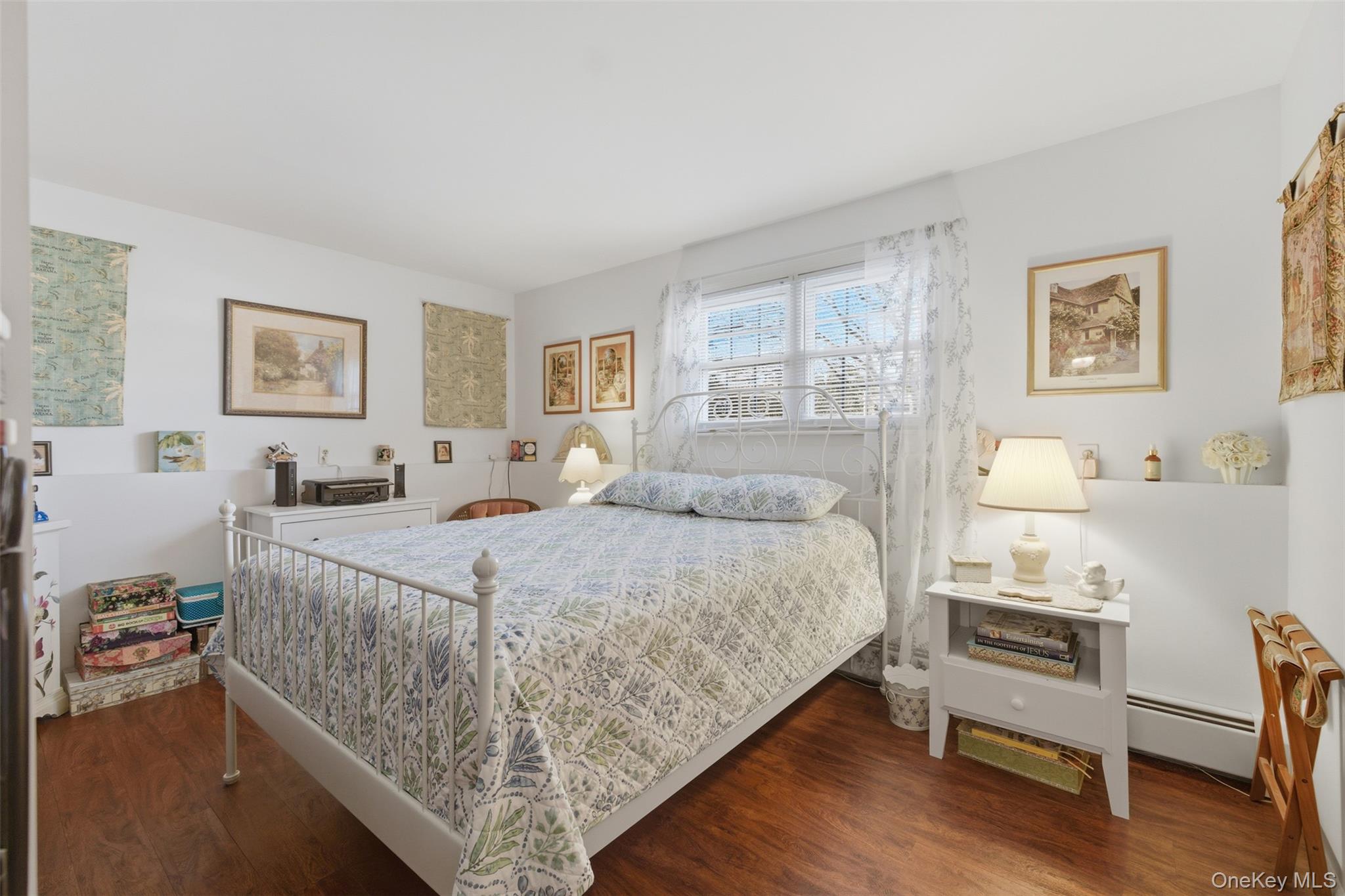 1 Weather Vane Way, Middletown, NY 10940