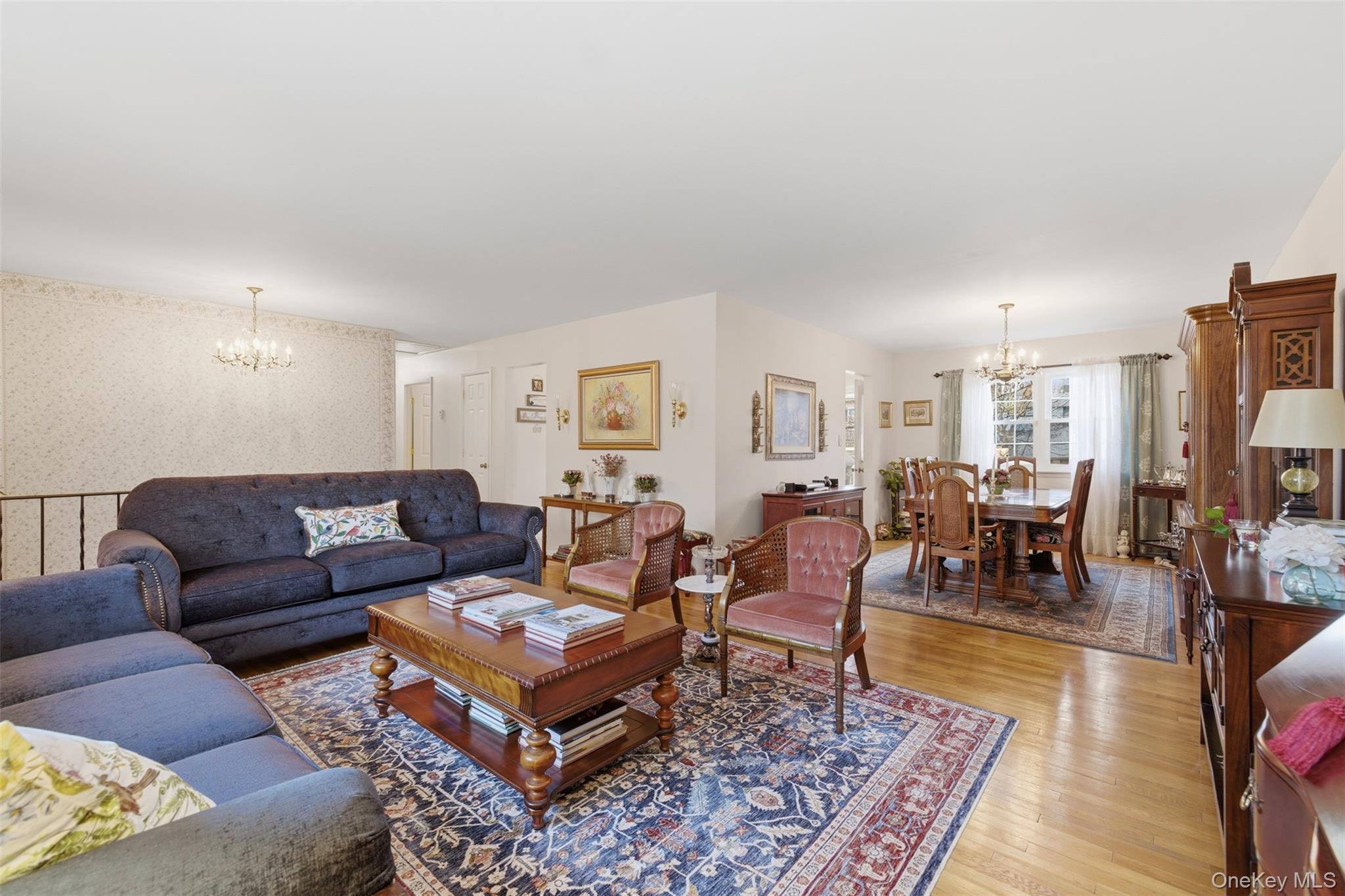 1 Weather Vane Way, Middletown, NY 10940