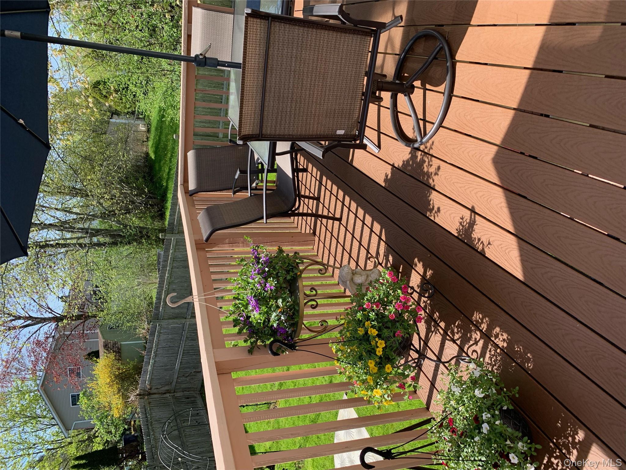 1 Weather Vane Way, Middletown, NY 10940