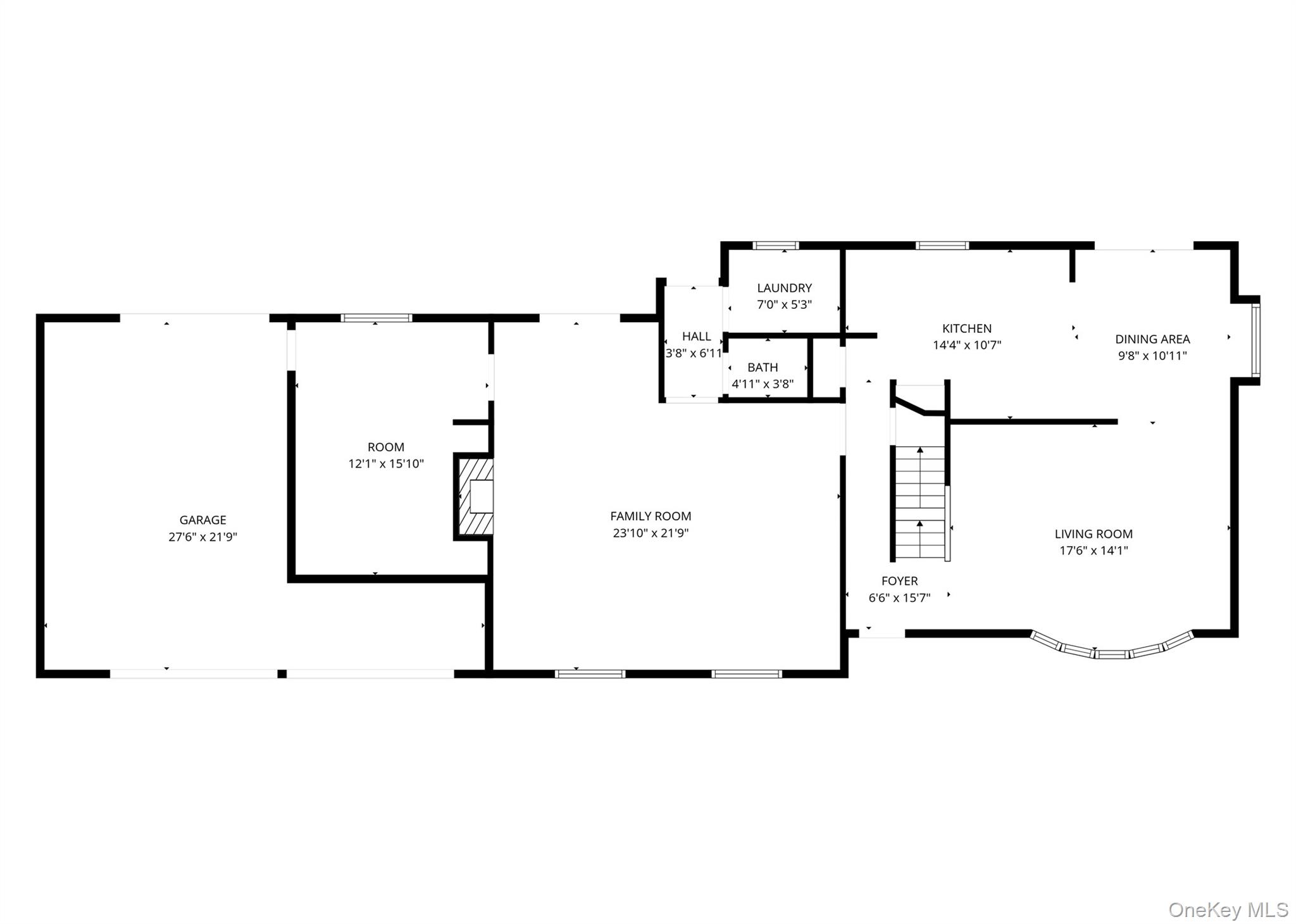 11 Val Court, Holbrook, NY 11741