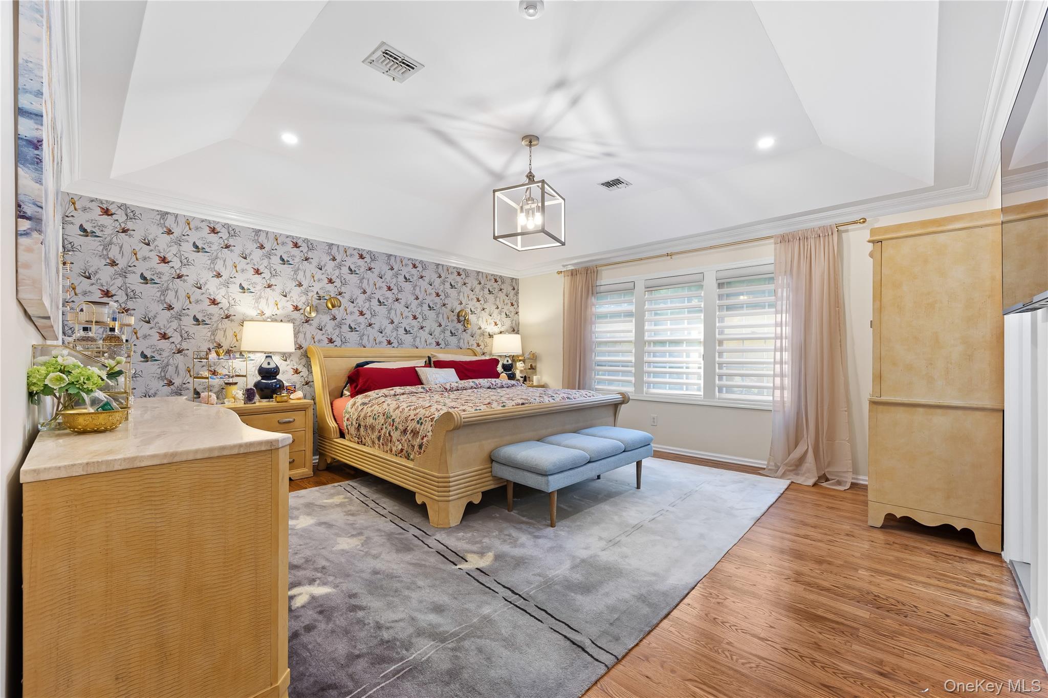 2 Spring Court, Huntington, NY 11743