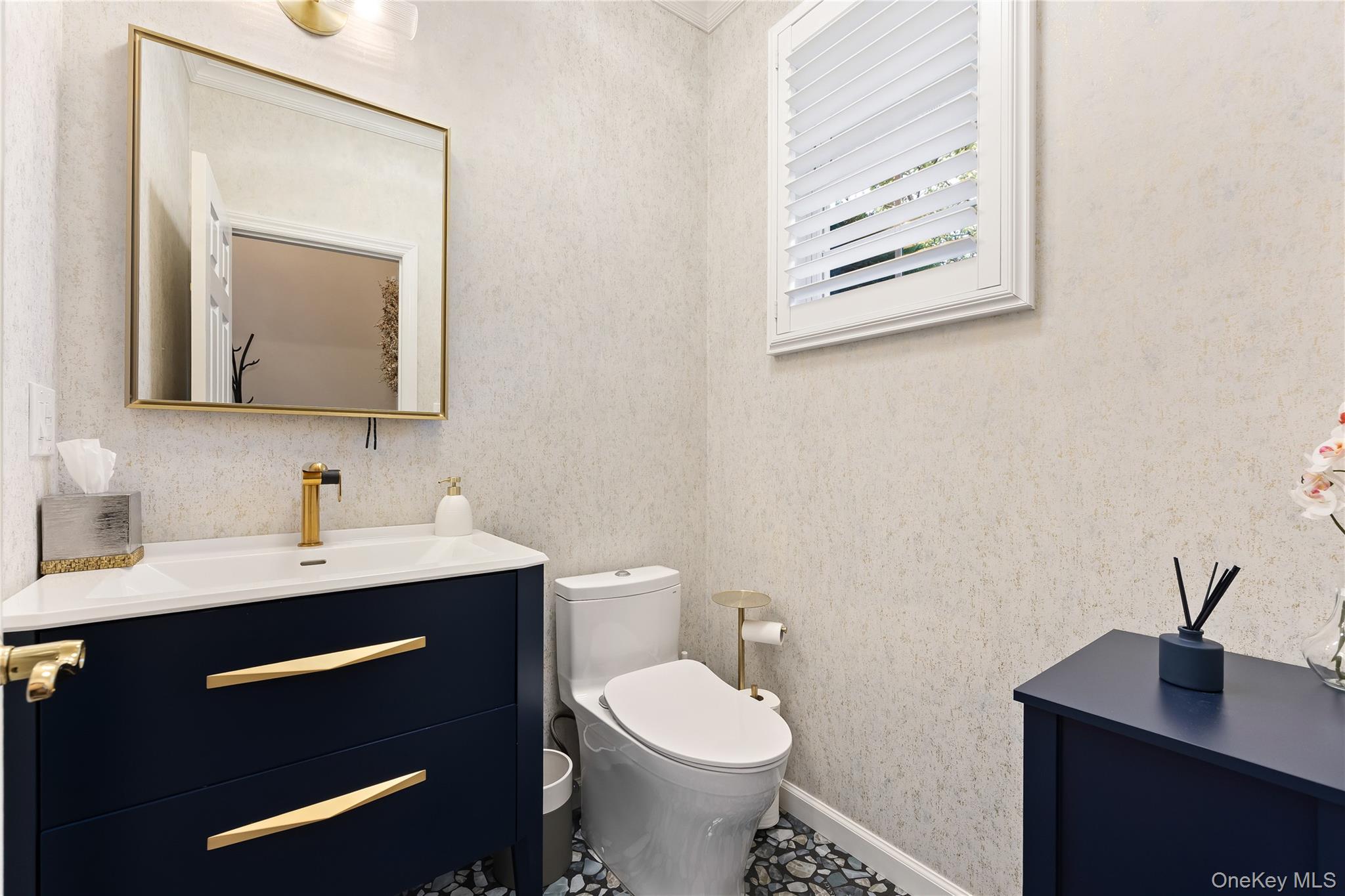 2 Spring Court, Huntington, NY 11743