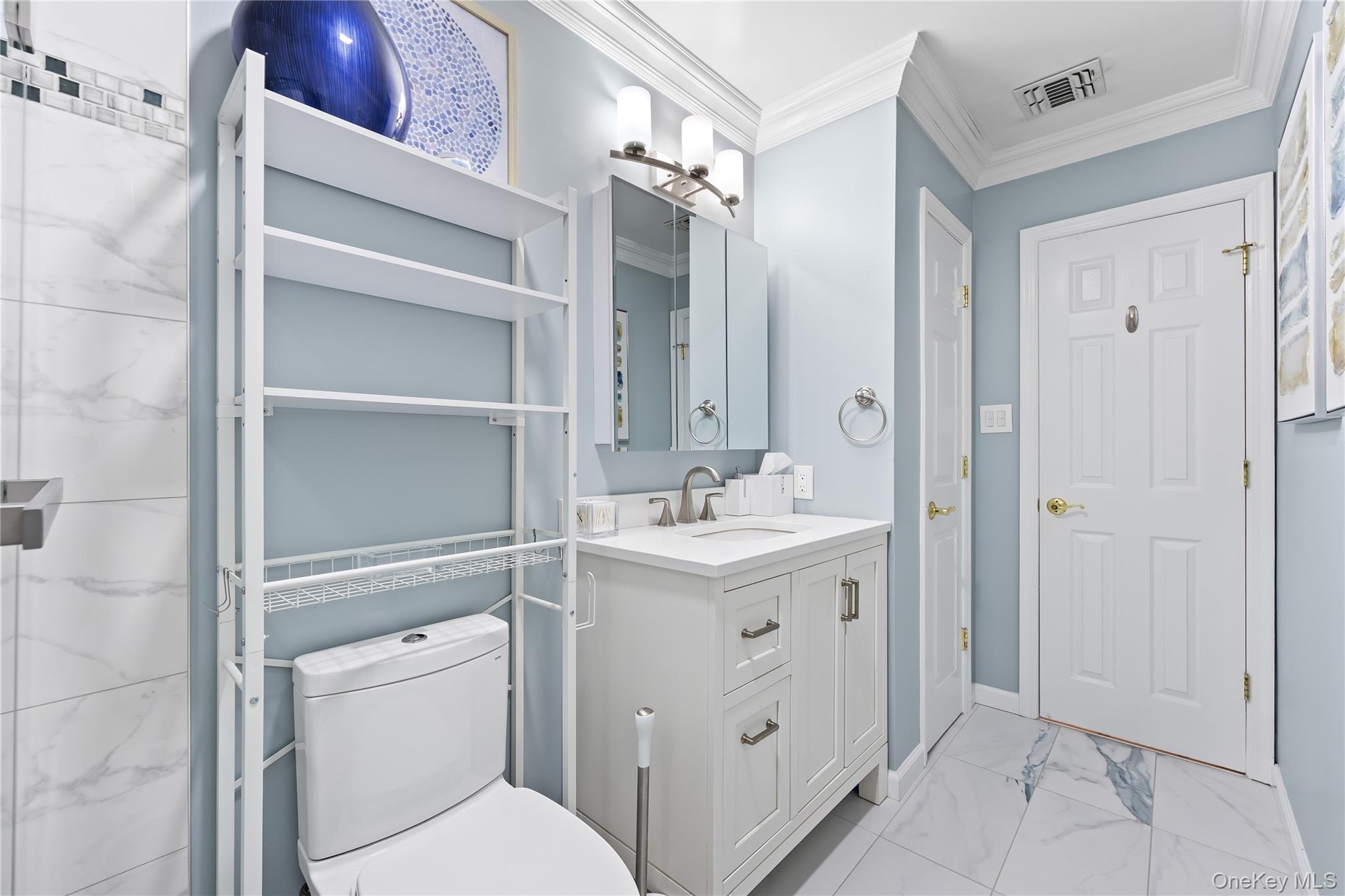 2 Spring Court, Huntington, NY 11743