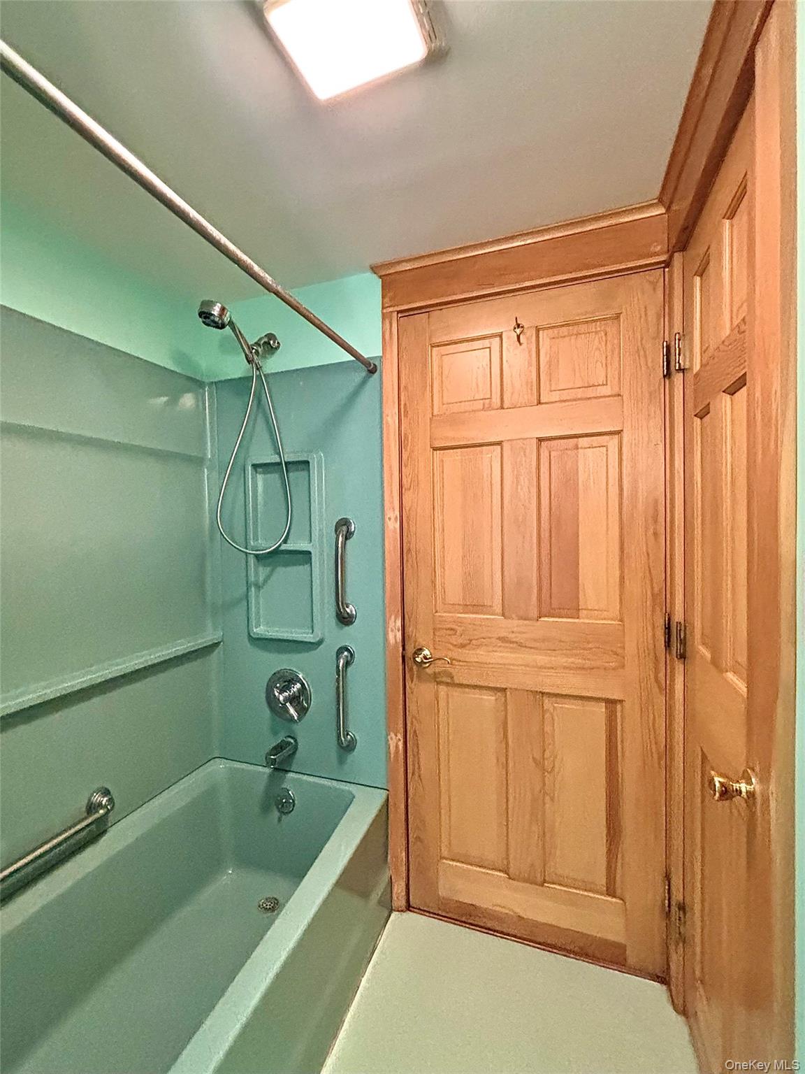 60 Livingston Street, Rhinebeck, NY 12572