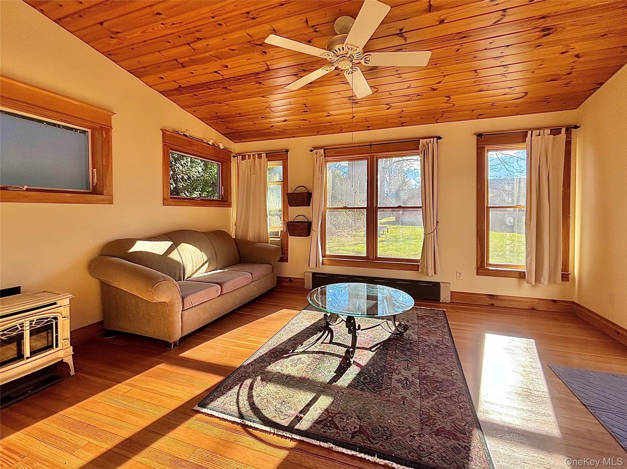 60 Livingston Street, Rhinebeck, NY 12572