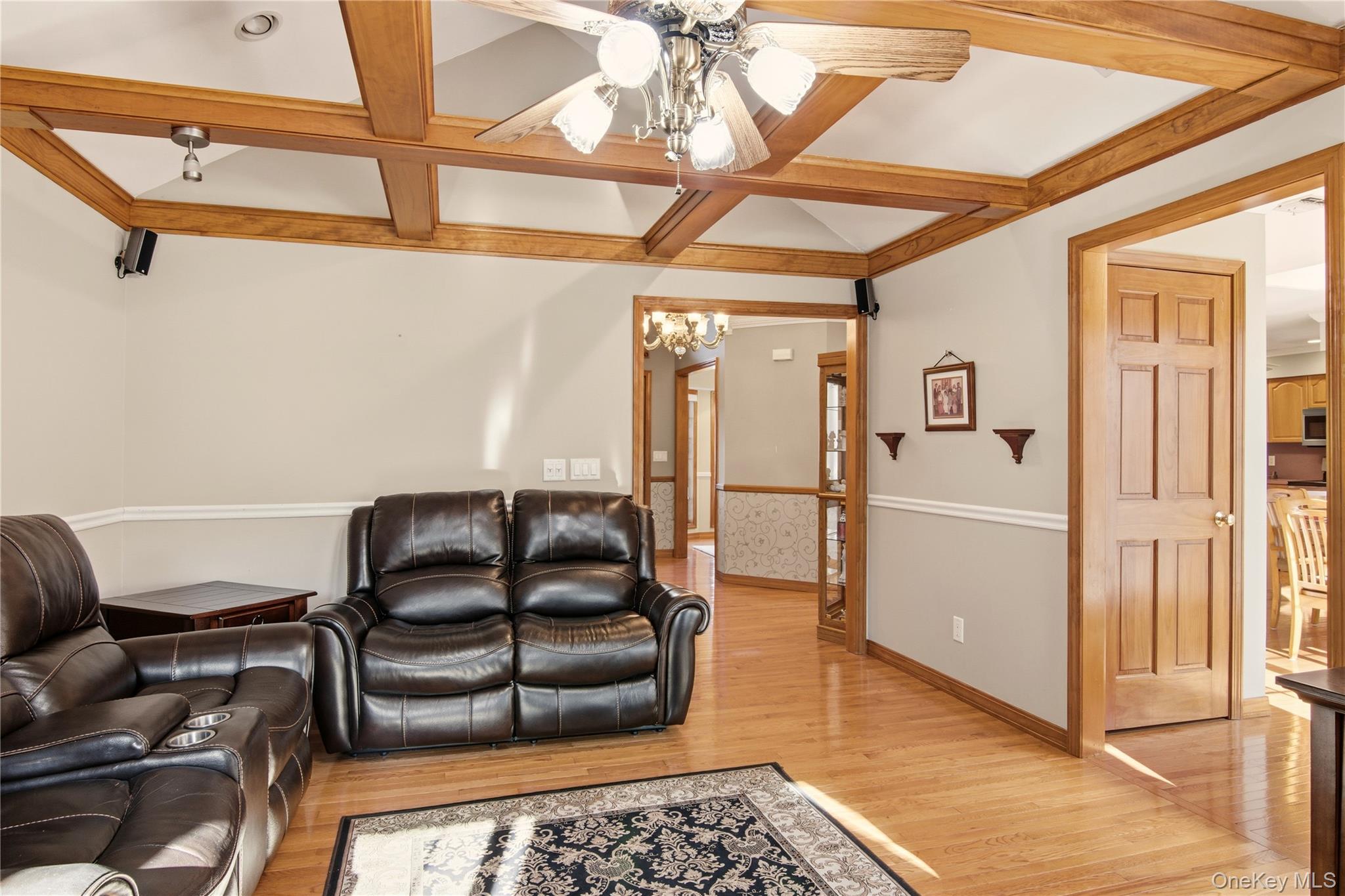 11 Vermont Avenue, Port Jefferson Station, NY 11776