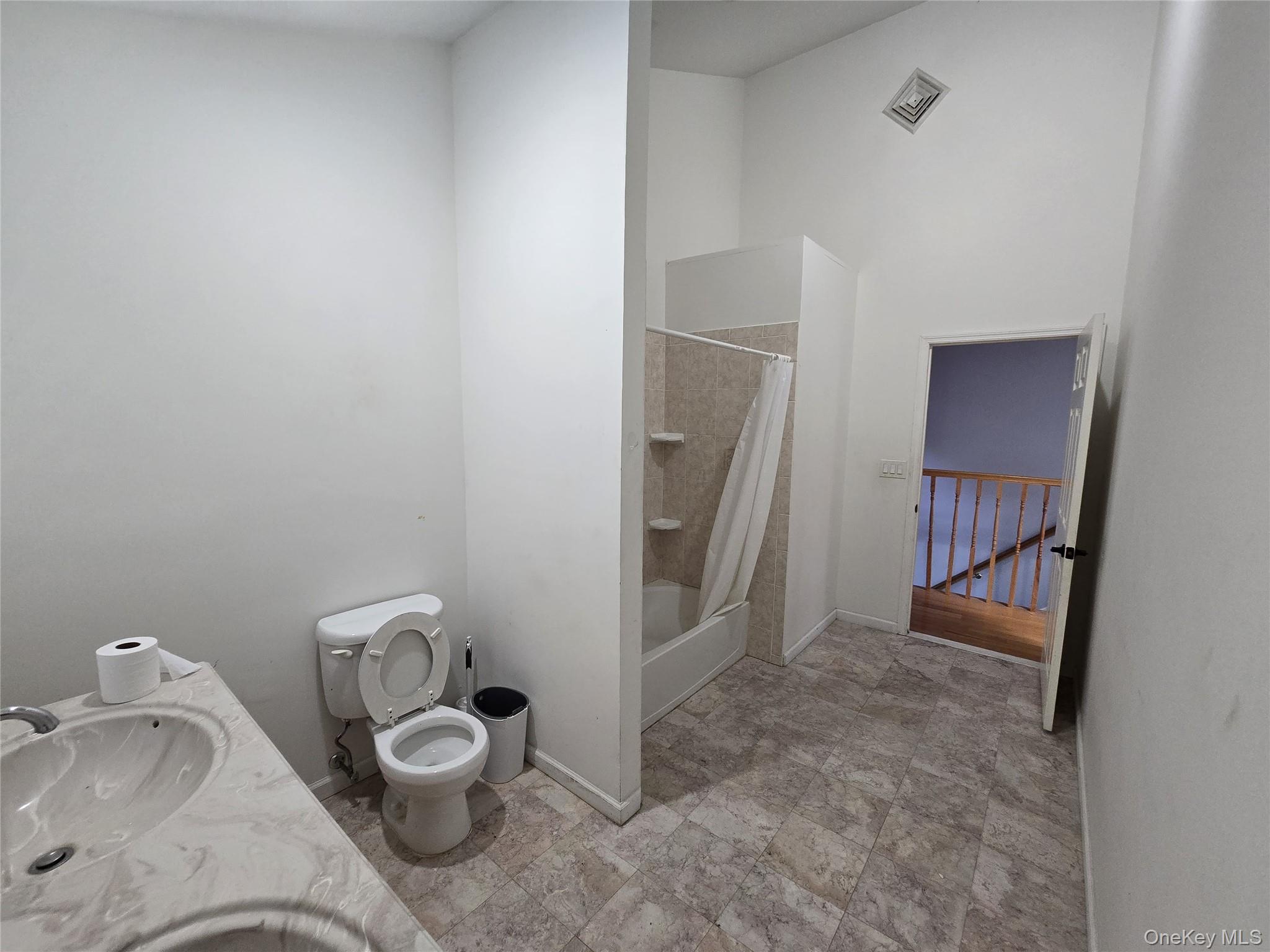 1433 Route 208, Washingtonville, NY 10992