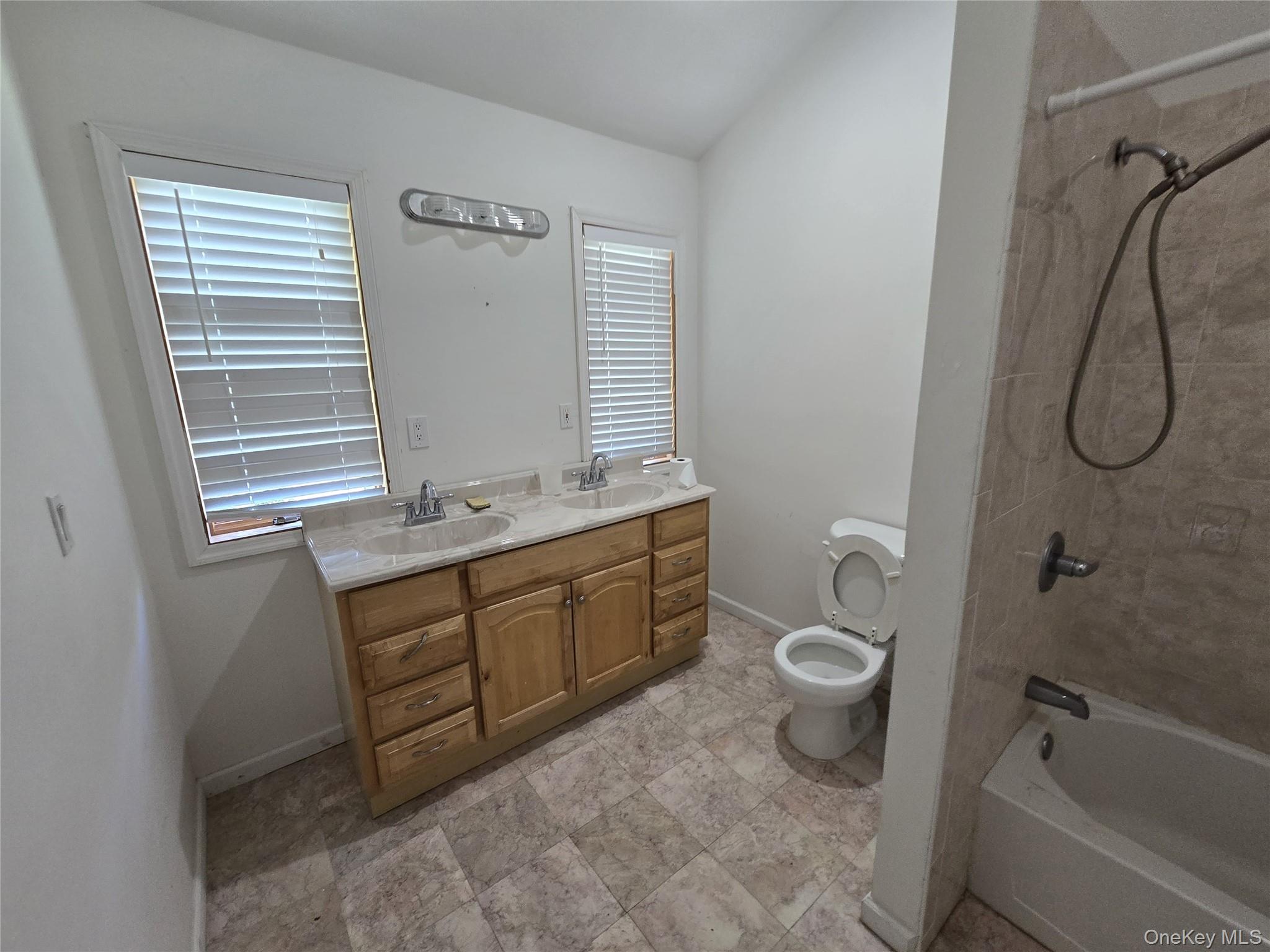 1433 Route 208, Washingtonville, NY 10992