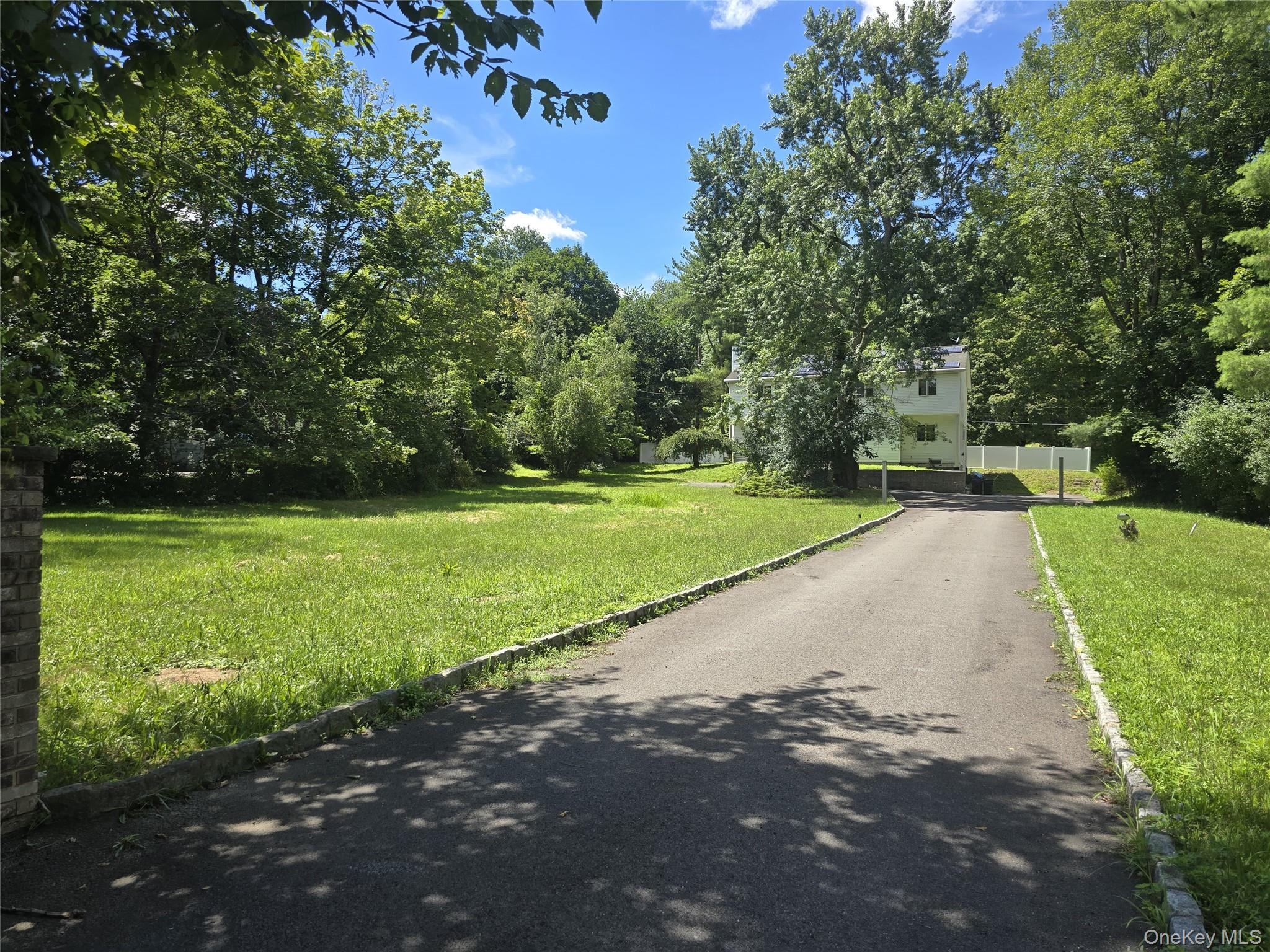 1433 Route 208, Washingtonville, NY 10992