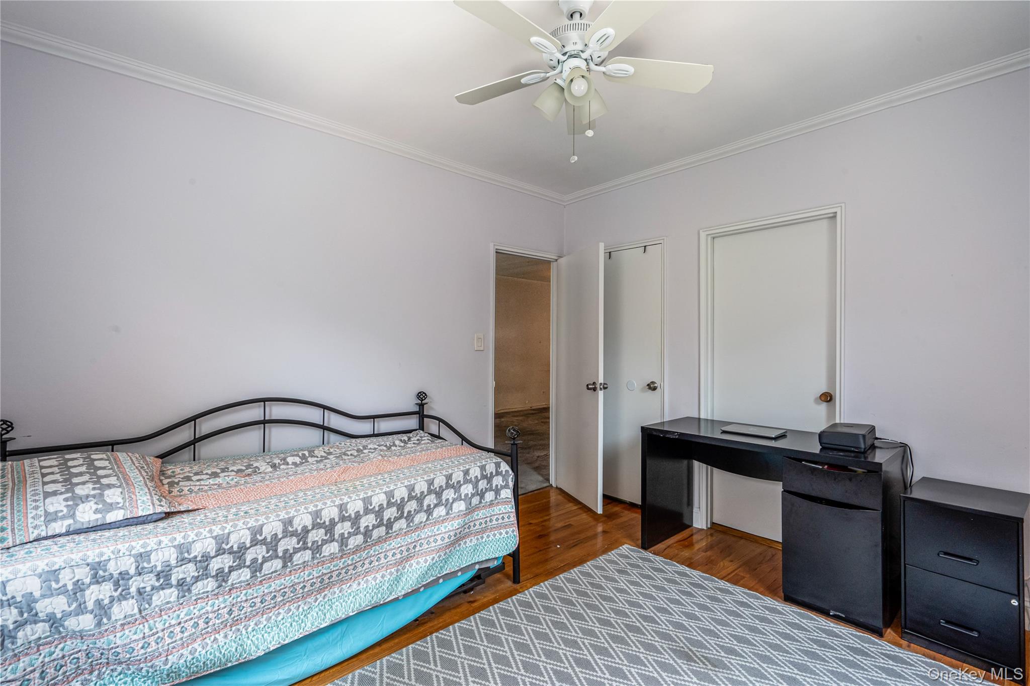 102-30 Queens Boulevard # 3R, Forest Hills, NY 11375