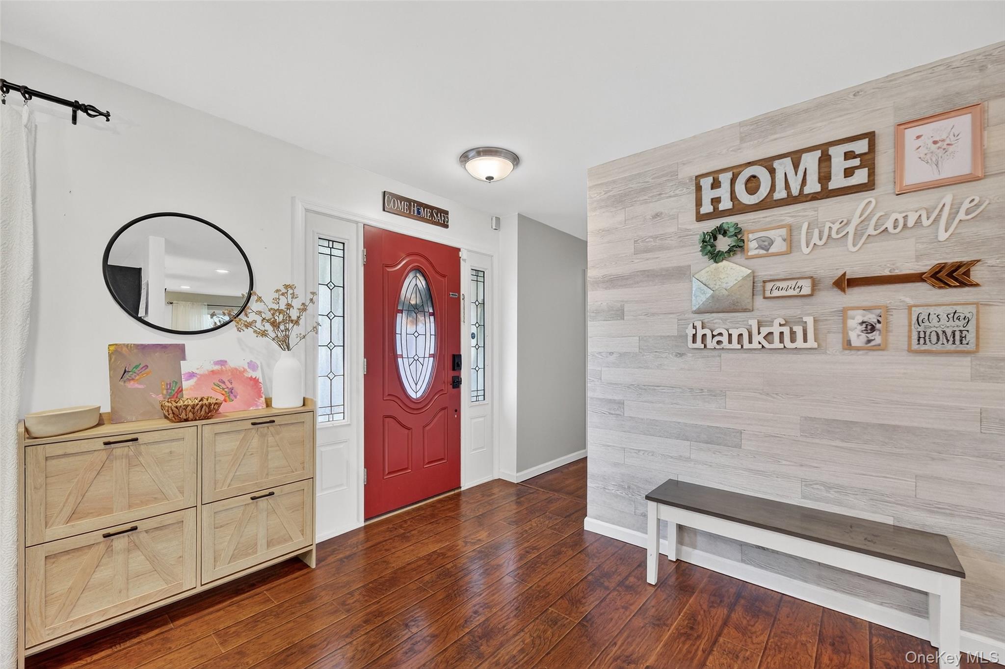 8 Ridge Road, Wallkill, NY 12589