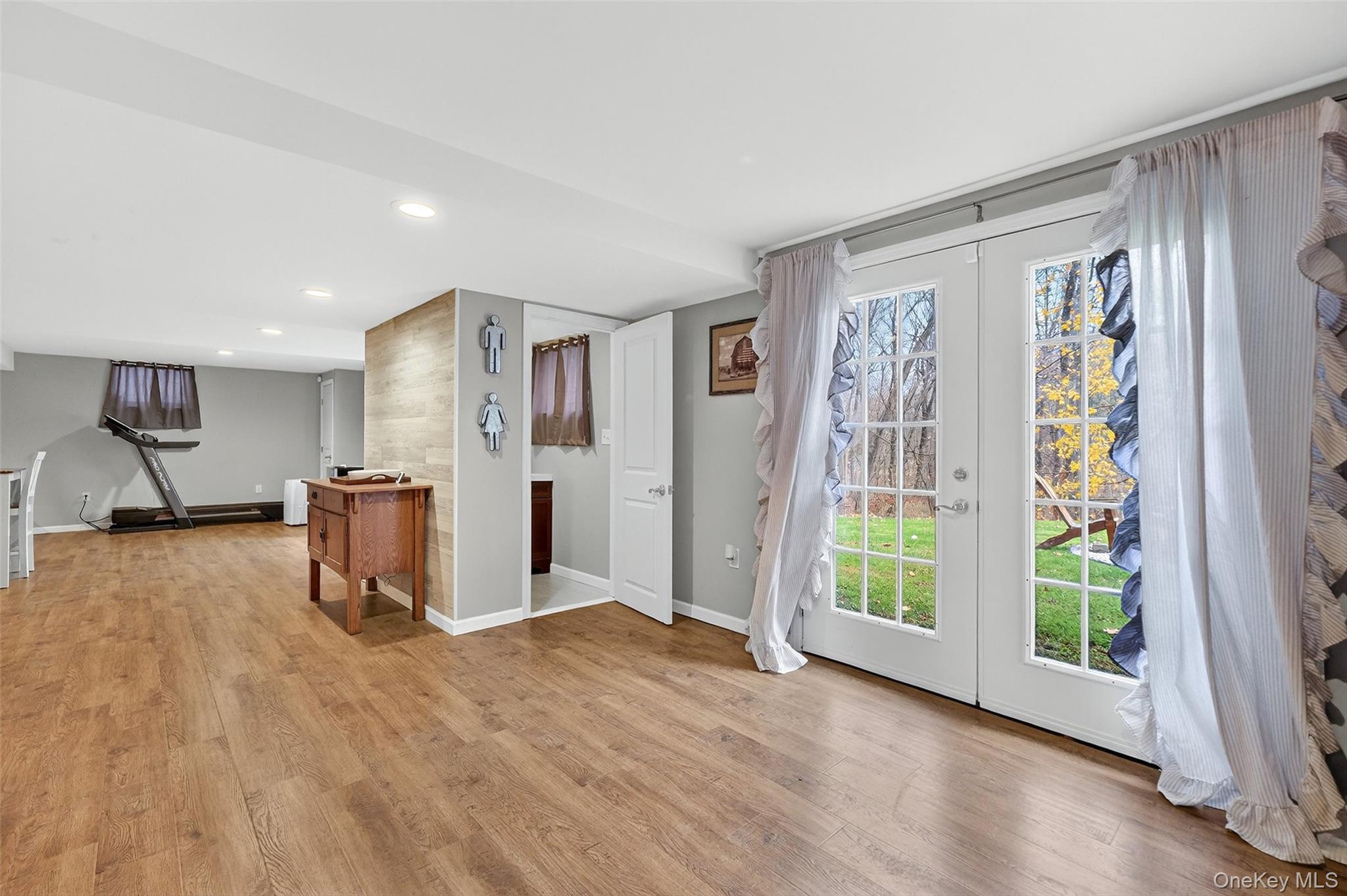 8 Ridge Road, Wallkill, NY 12589