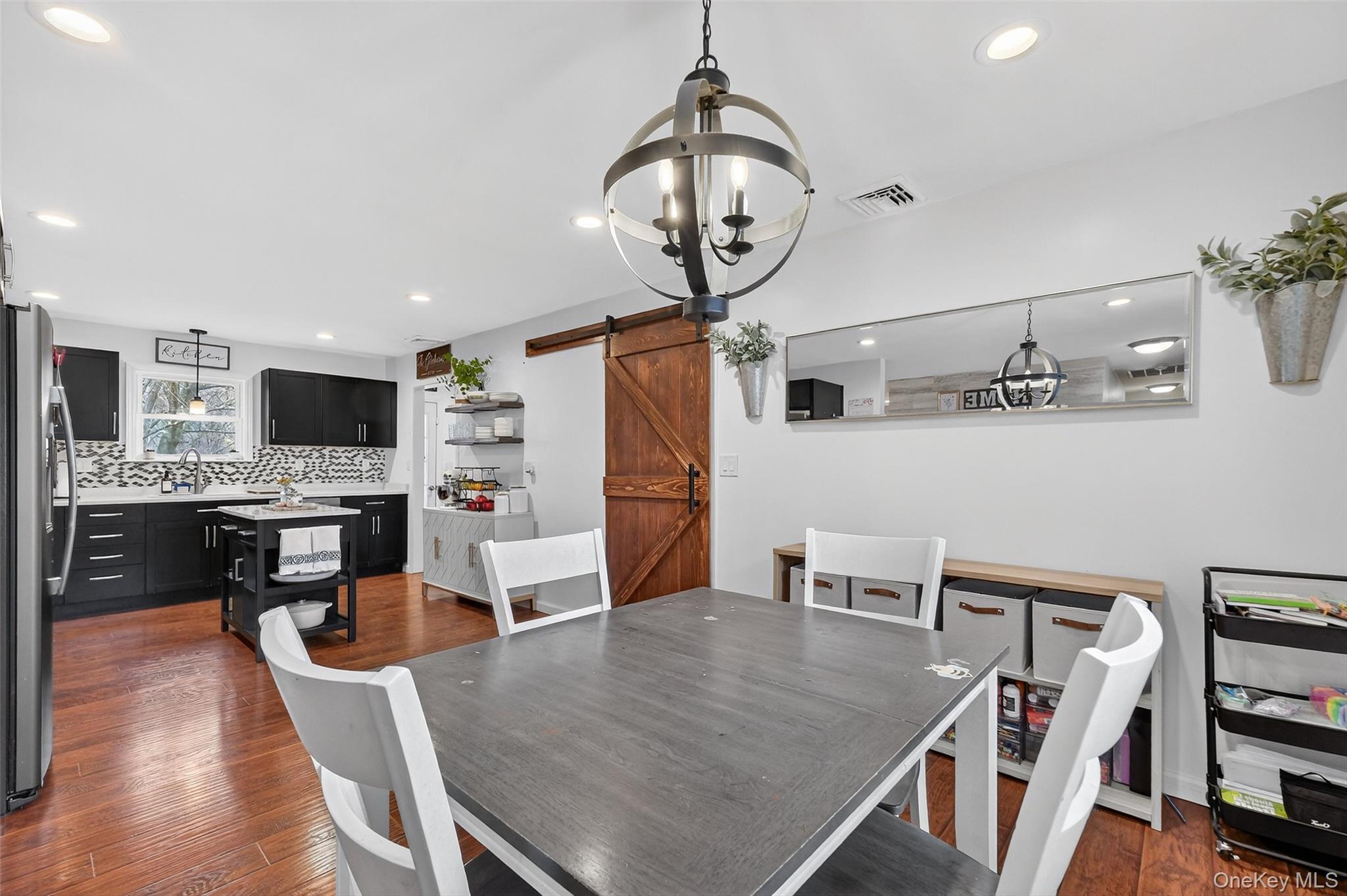 8 Ridge Road, Wallkill, NY 12589