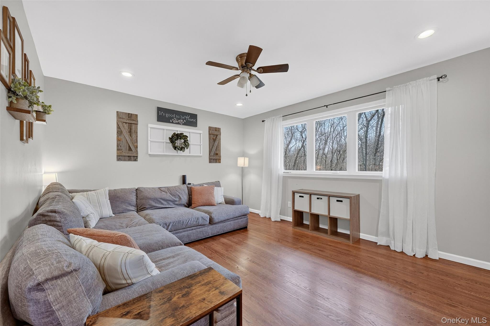 8 Ridge Road, Wallkill, NY 12589