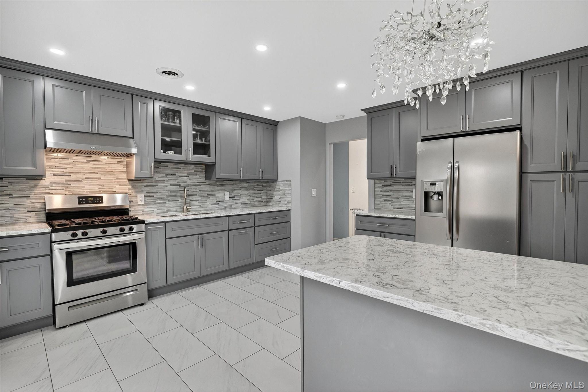 20 New Haven Avenue, Nanuet, NY 10954