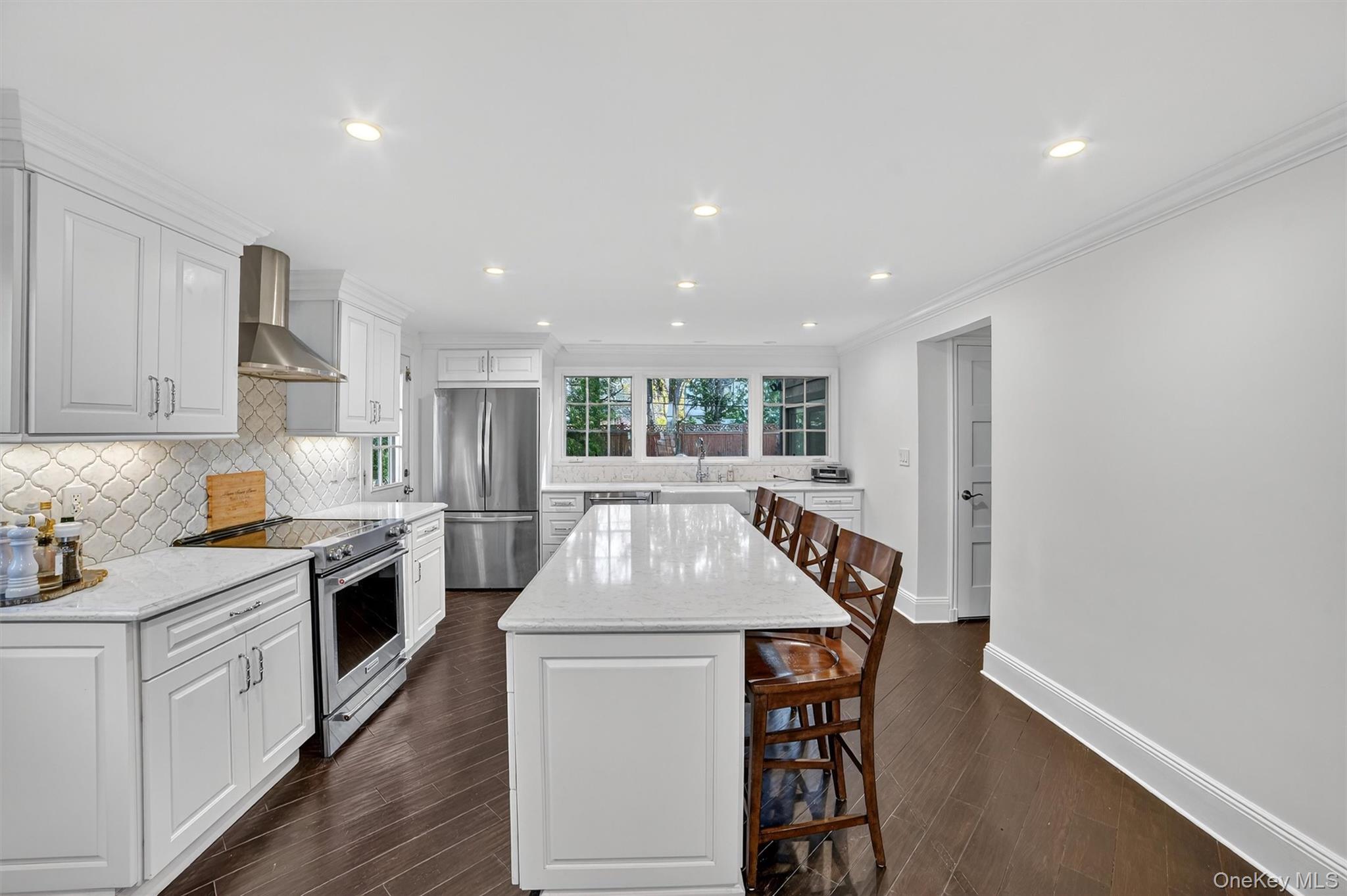 20 Whistler Road, Scarsdale, NY 10583