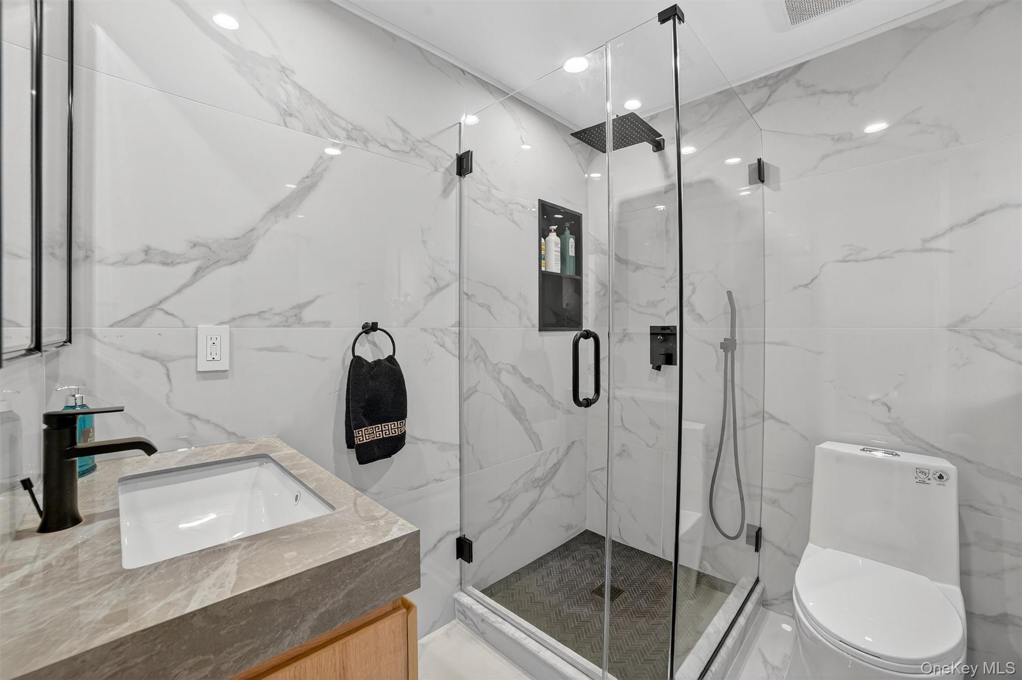 20 Whistler Road, Scarsdale, NY 10583