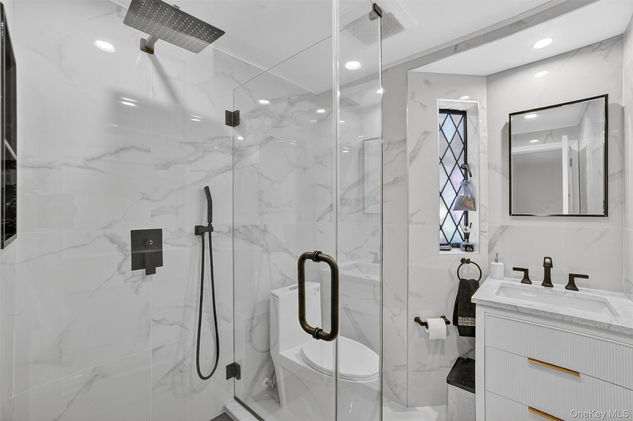 20 Whistler Road, Scarsdale, NY 10583