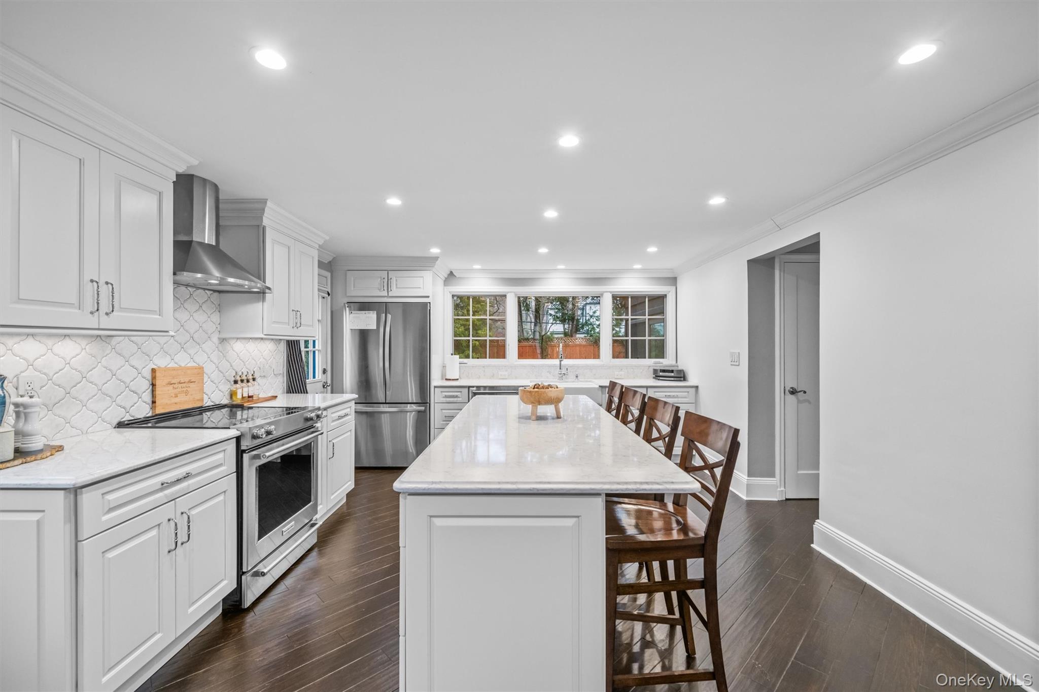 20 Whistler Road, Scarsdale, NY 10583