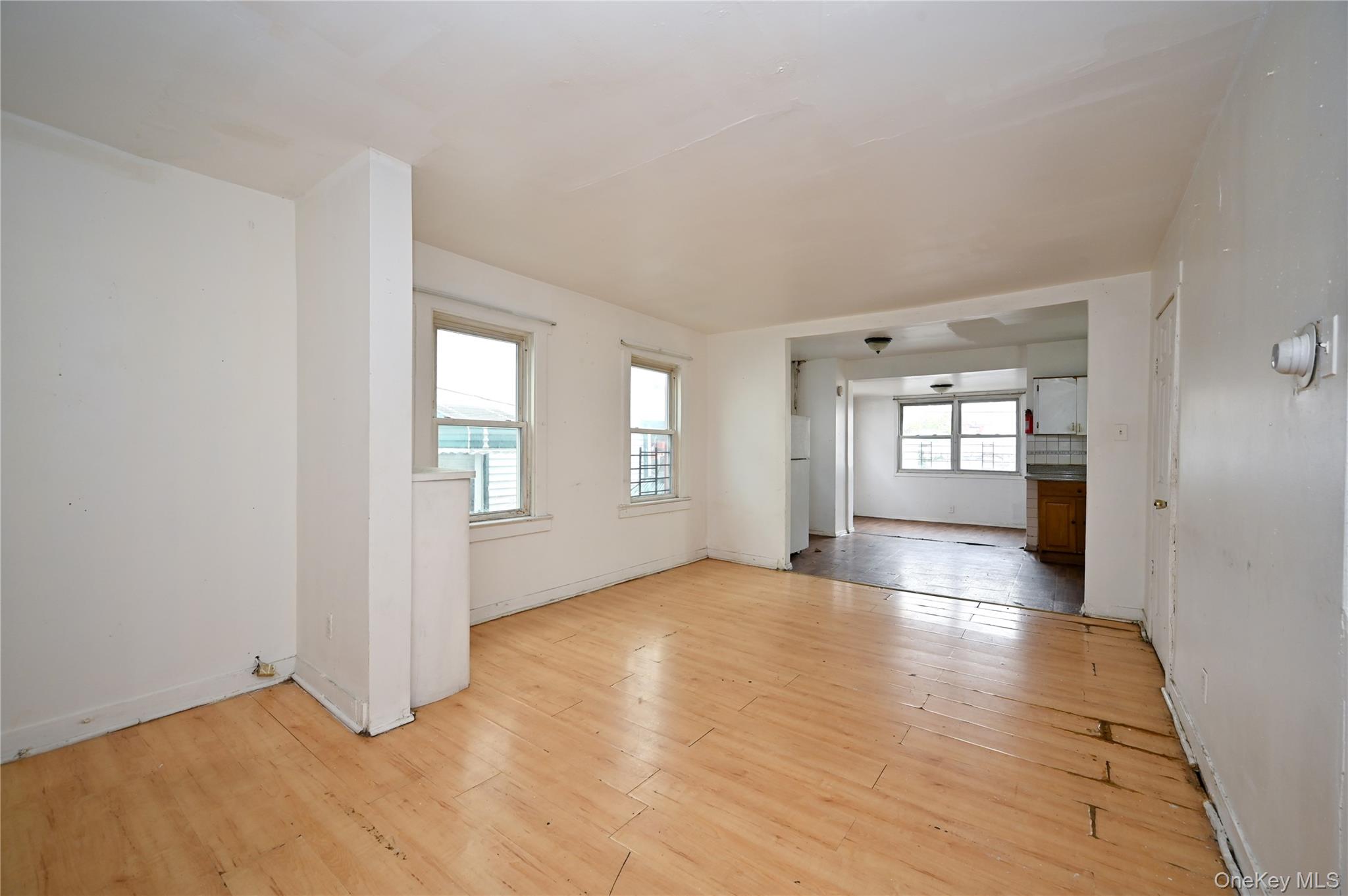 94-28 209th Street, Queens Village, NY 11428