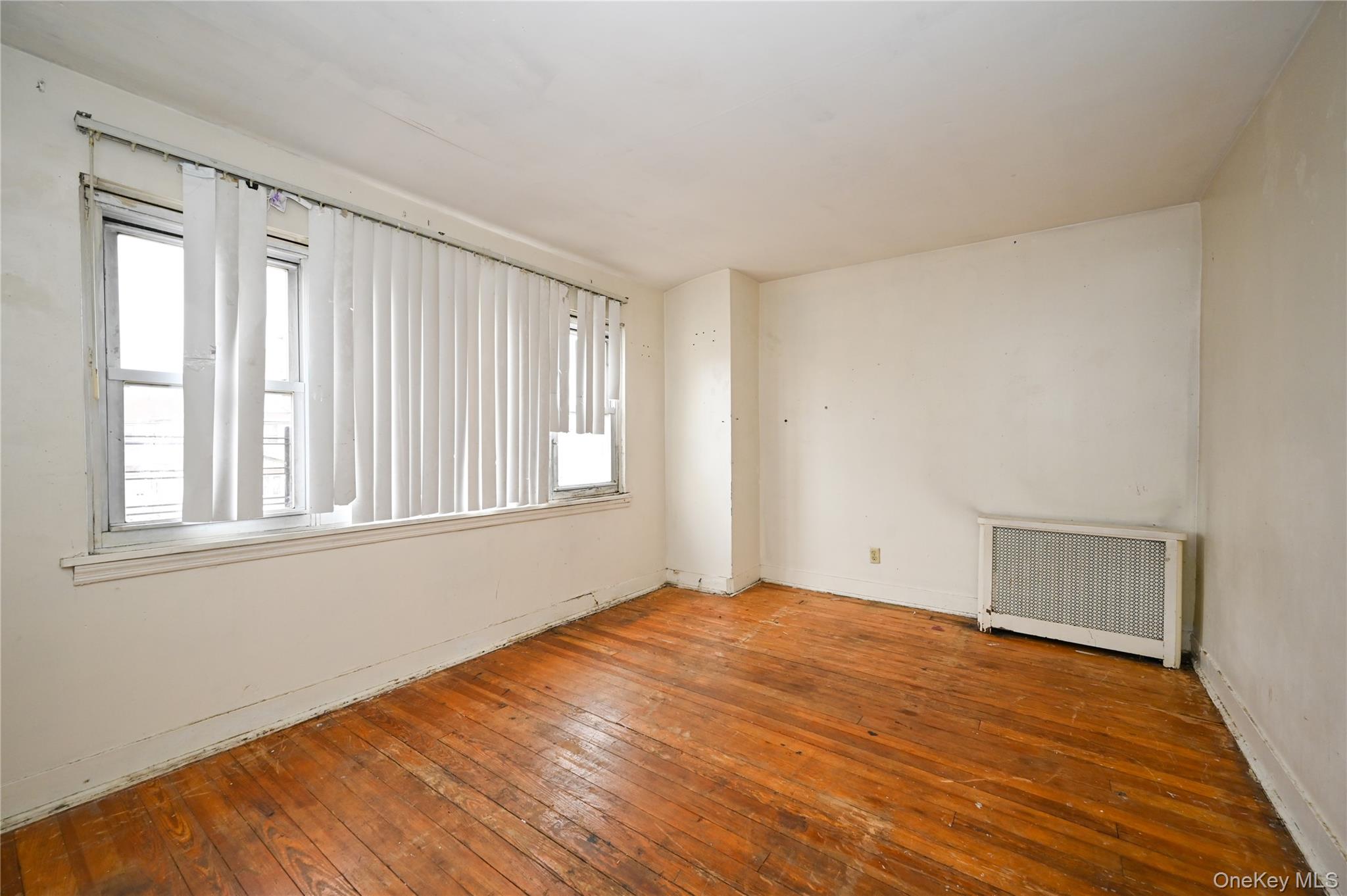 94-28 209th Street, Queens Village, NY 11428