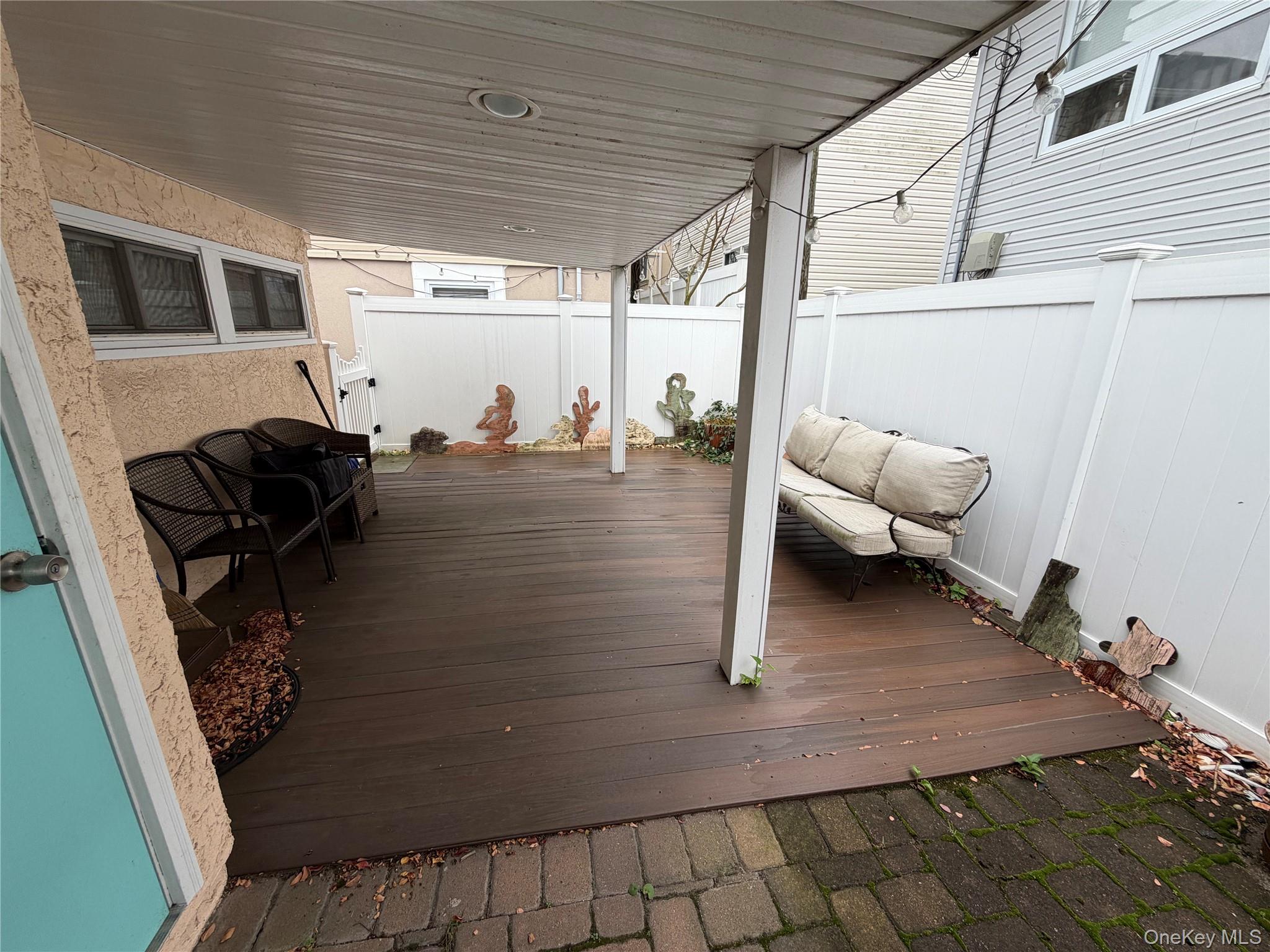 101 Wisconsin Street, Long Beach, NY 11561