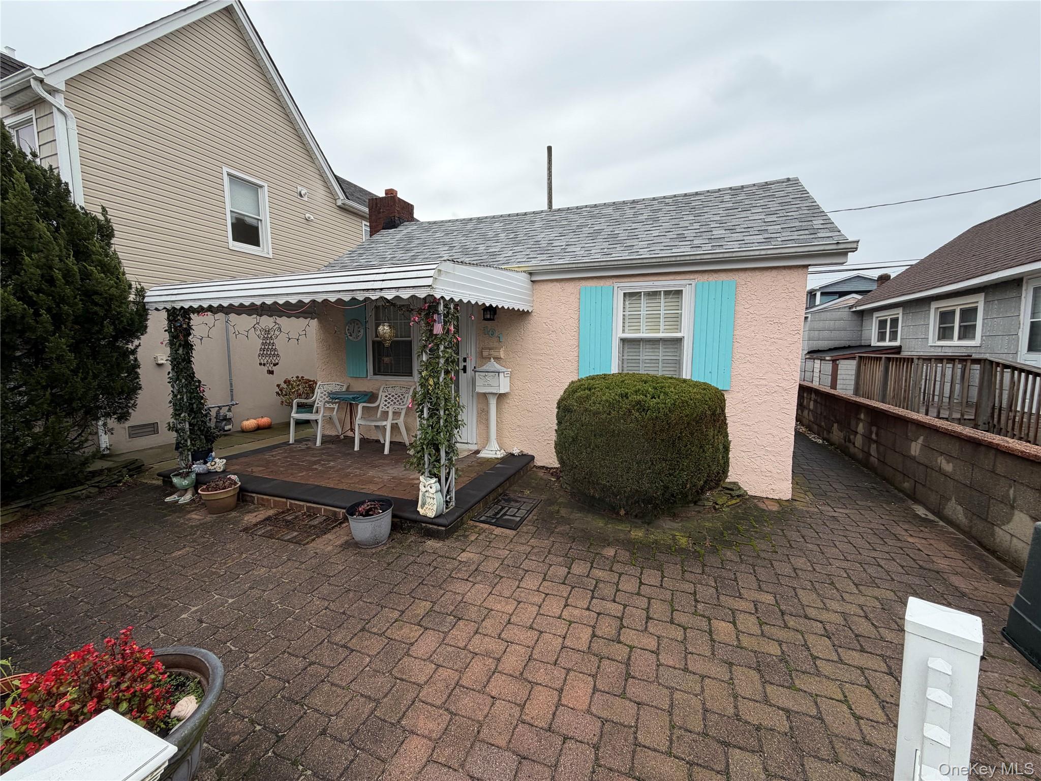 101 Wisconsin Street, Long Beach, NY 11561