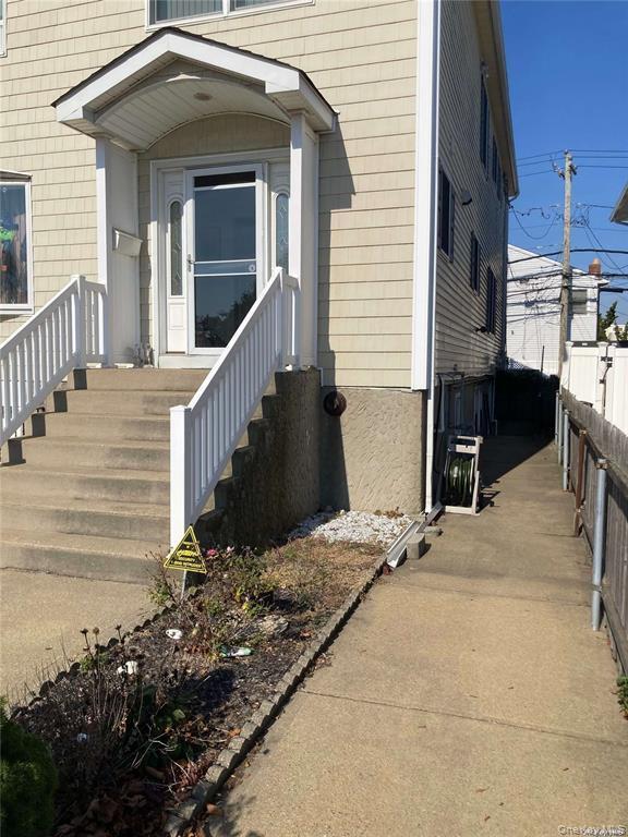 611 Park ave # Lower Level 5 steps down, Long Beach, NY 11561