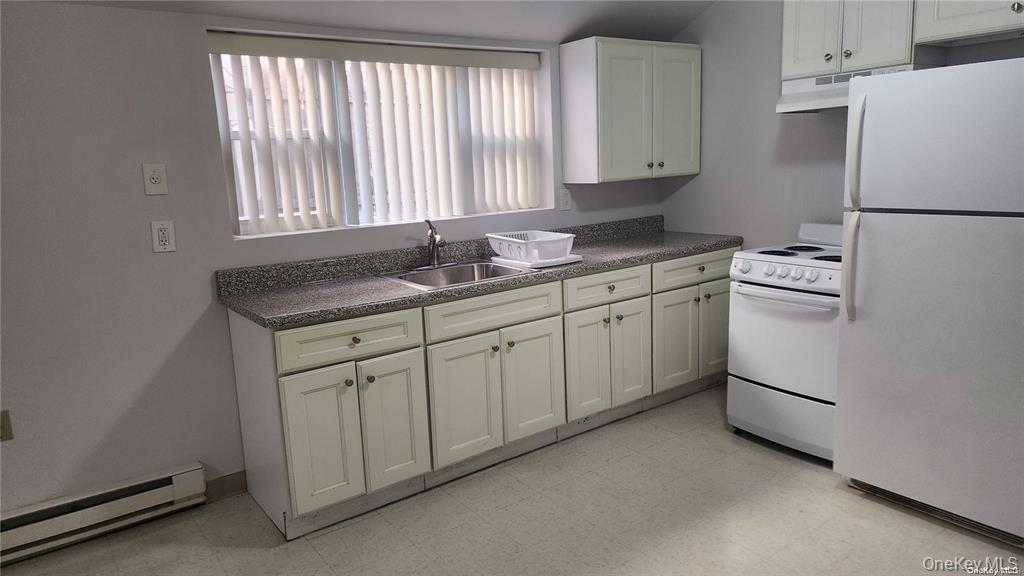 611 Park ave # Lower Level 5 steps down, Long Beach, NY 11561