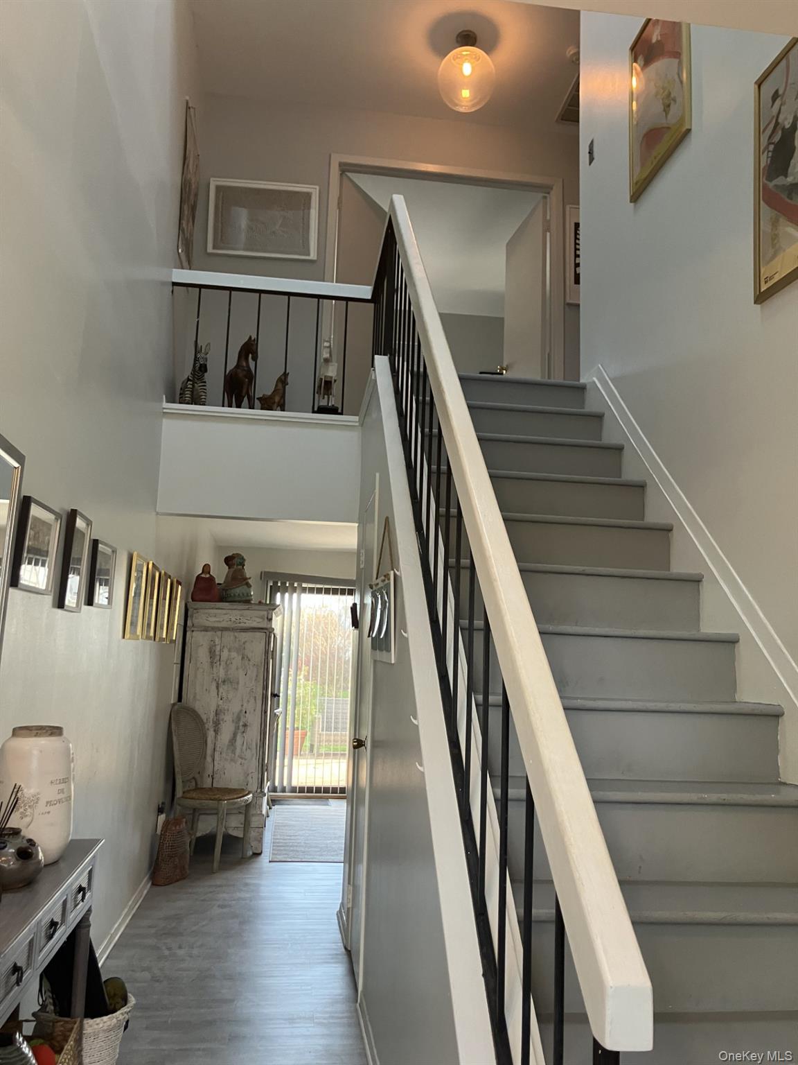 50 Hubbard Lane # 14, Southampton, NY 11968