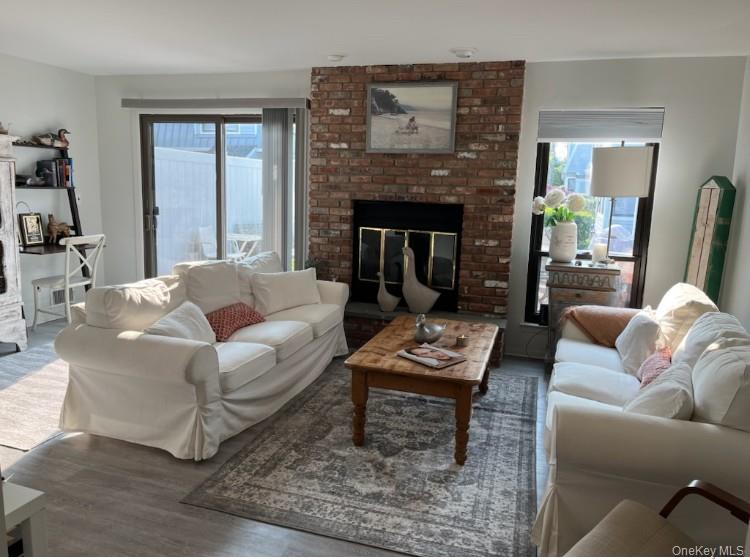 50 Hubbard Lane # 14, Southampton, NY 11968