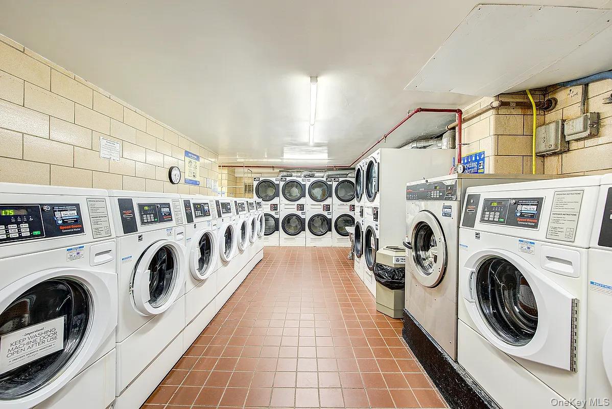 66-36 Yellowstone Boulevard # 4-A, Forest Hills, NY 11375