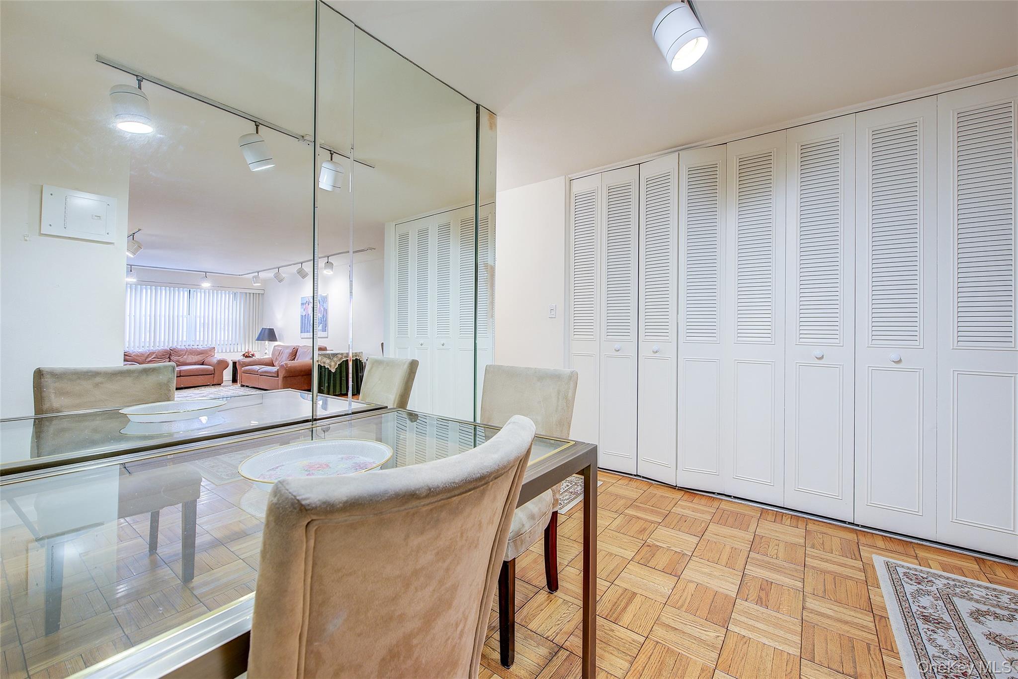 66-36 Yellowstone Boulevard # 4-A, Forest Hills, NY 11375