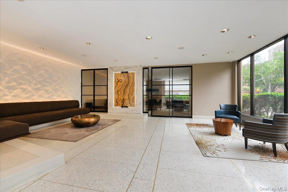 66-36 Yellowstone Boulevard # 4-A, Forest Hills, NY 11375