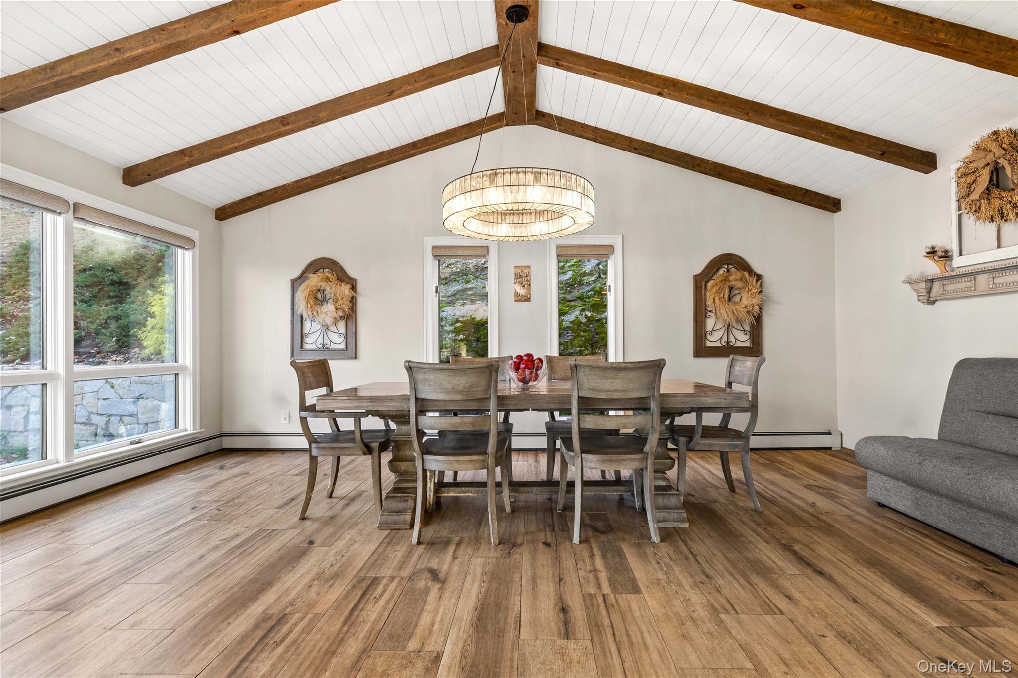 16 Highclere Lane # A, Valhalla, NY 10595