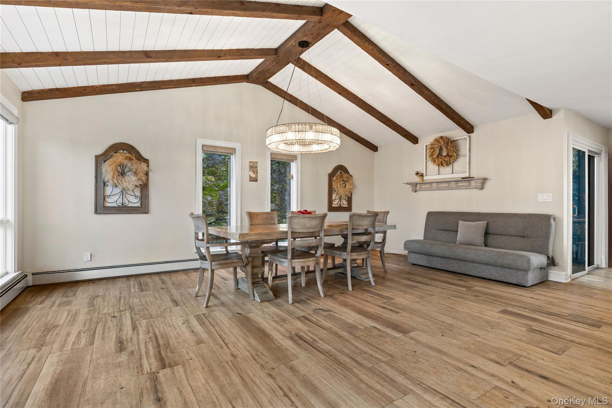 16 Highclere Lane # A, Valhalla, NY 10595