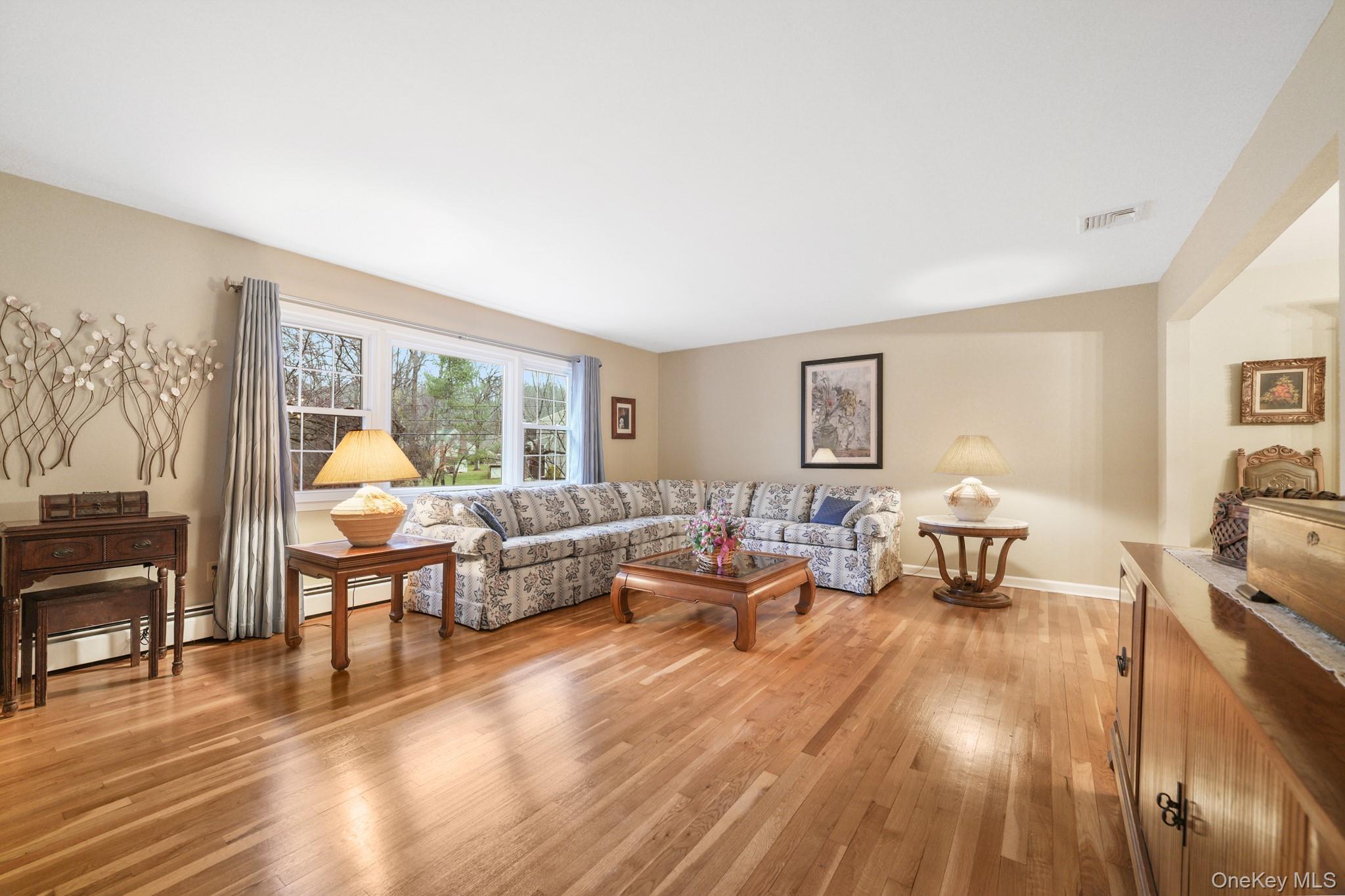 15 Marget Ann Lane, Montebello, NY 10901