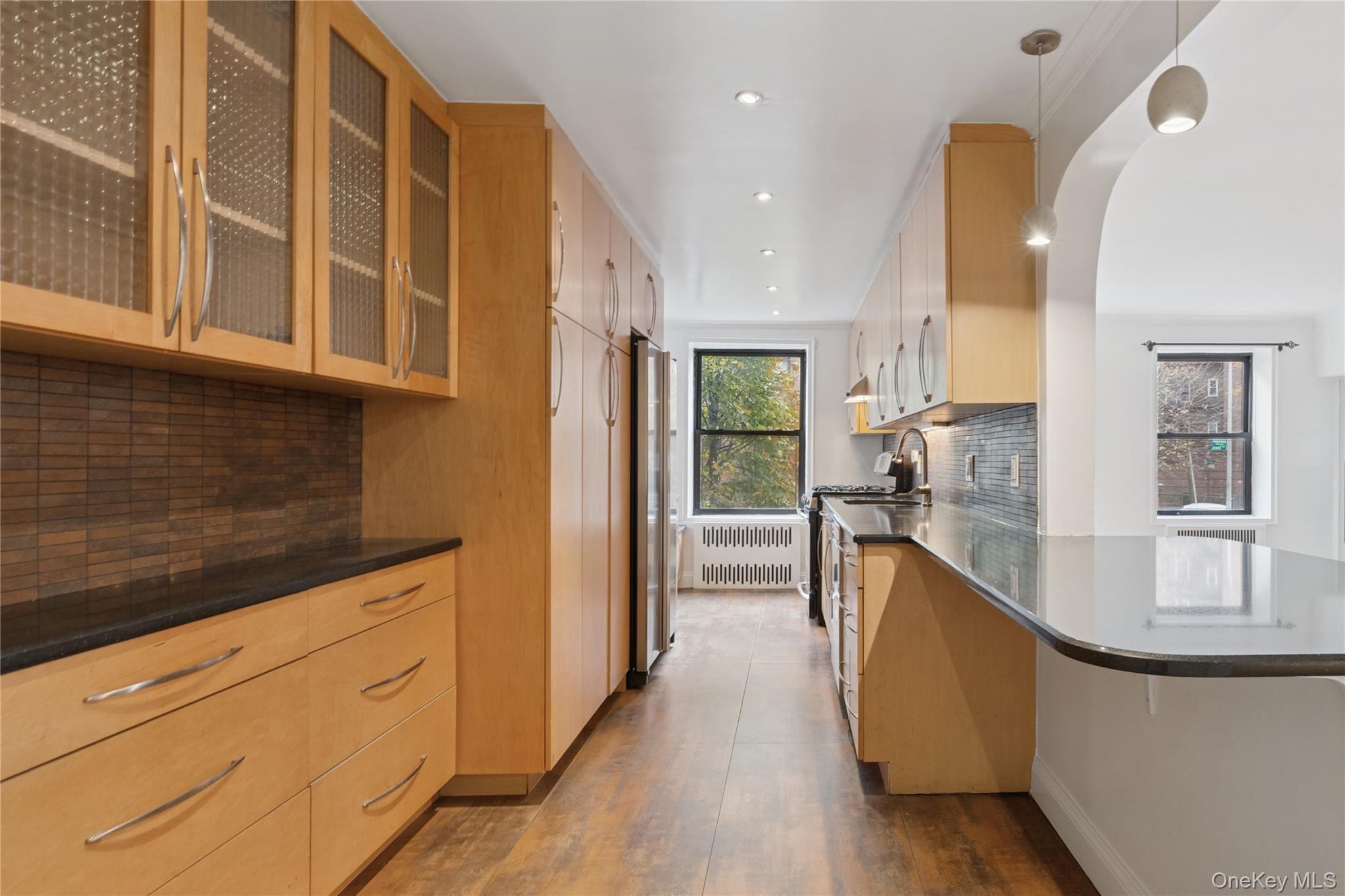 69-40 Yellowstone Boulevard # #121, Forest Hills, NY 11375