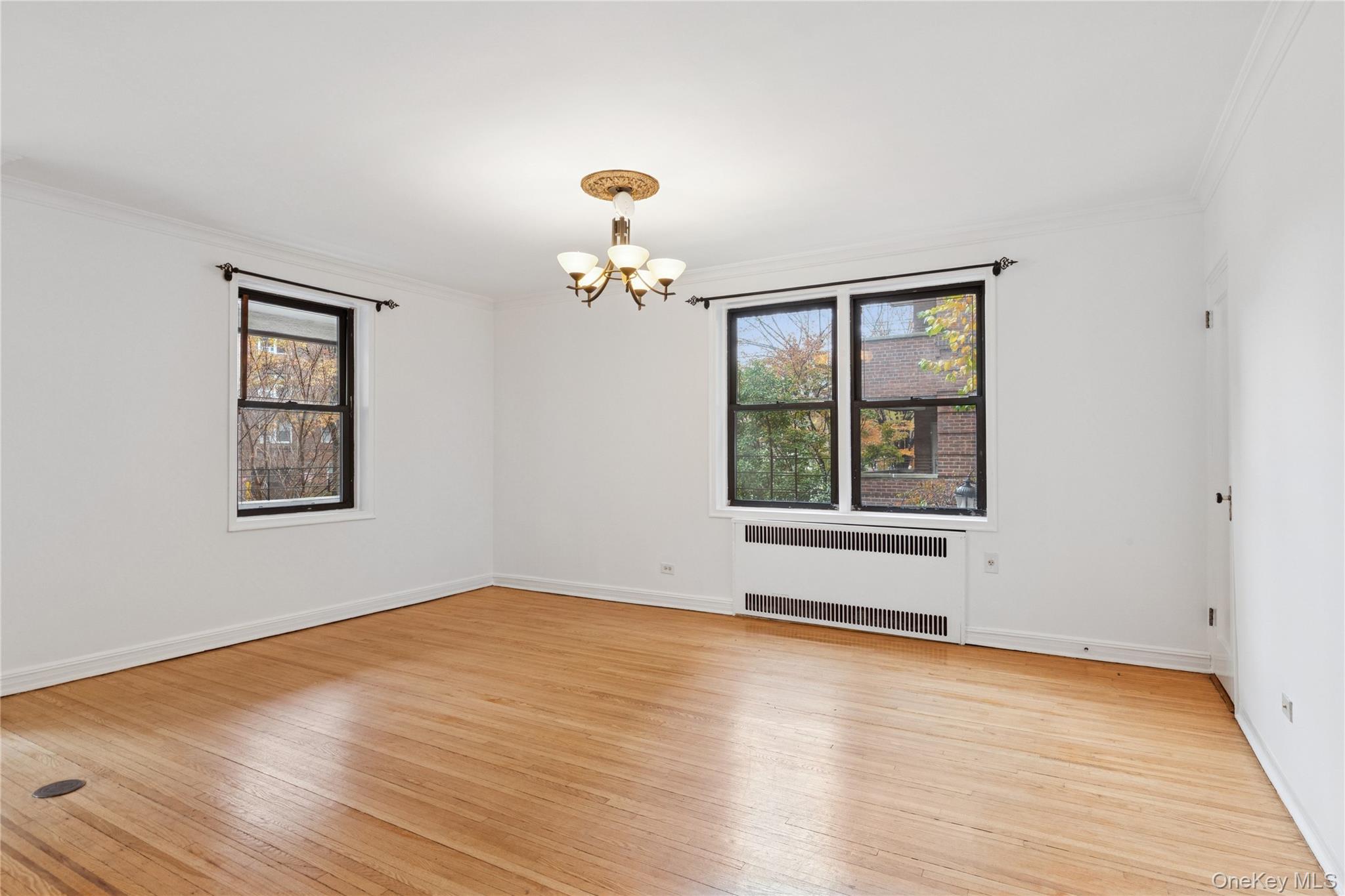 69-40 Yellowstone Boulevard # #121, Forest Hills, NY 11375