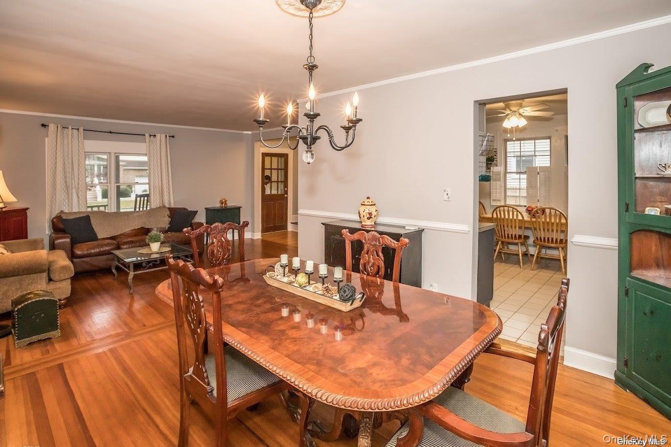 2 Elm Place, Glen Head, NY 11545