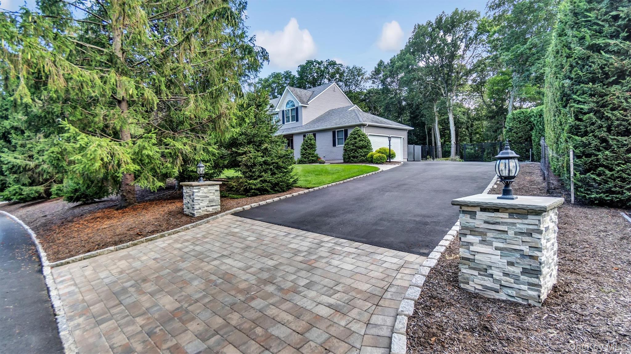 181 Landing Lane, Baiting Hollow, NY 11933