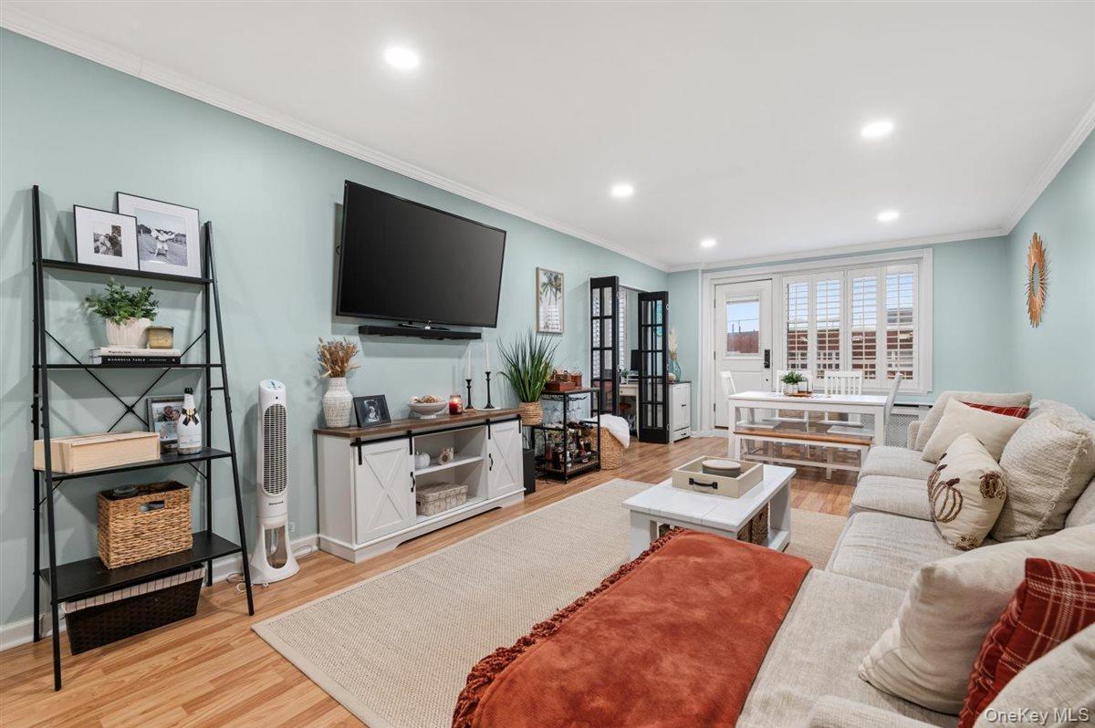 700 Shore Road # 7Y, Long Beach, NY 11561