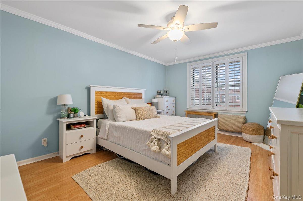 700 Shore Road # 7Y, Long Beach, NY 11561