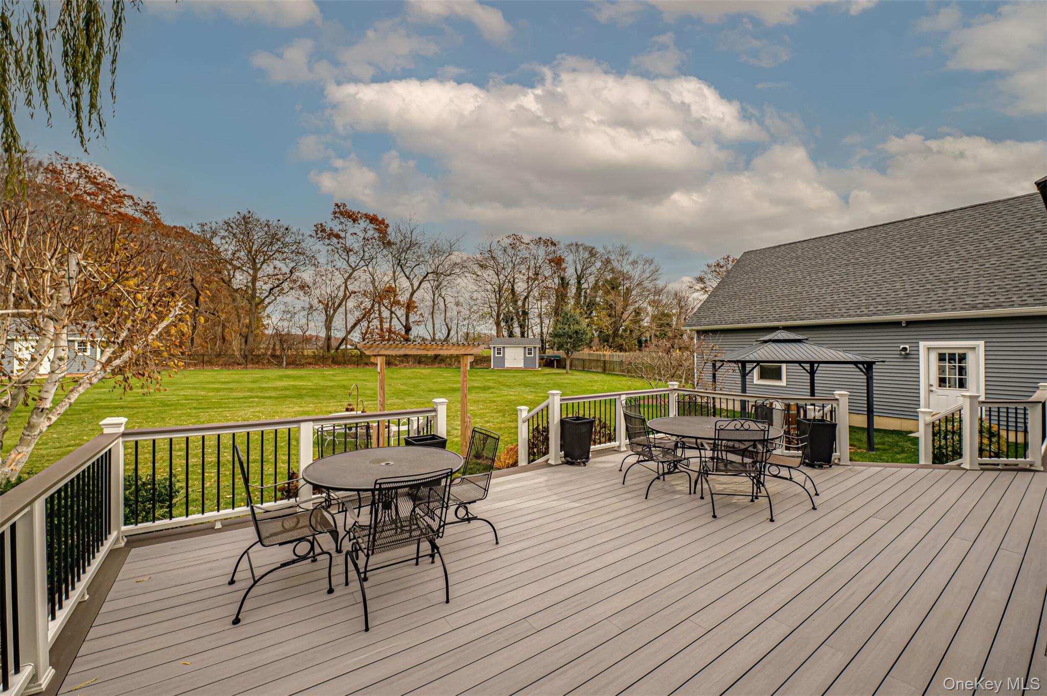 68 Vineyard Way, Aquebogue, NY 11931