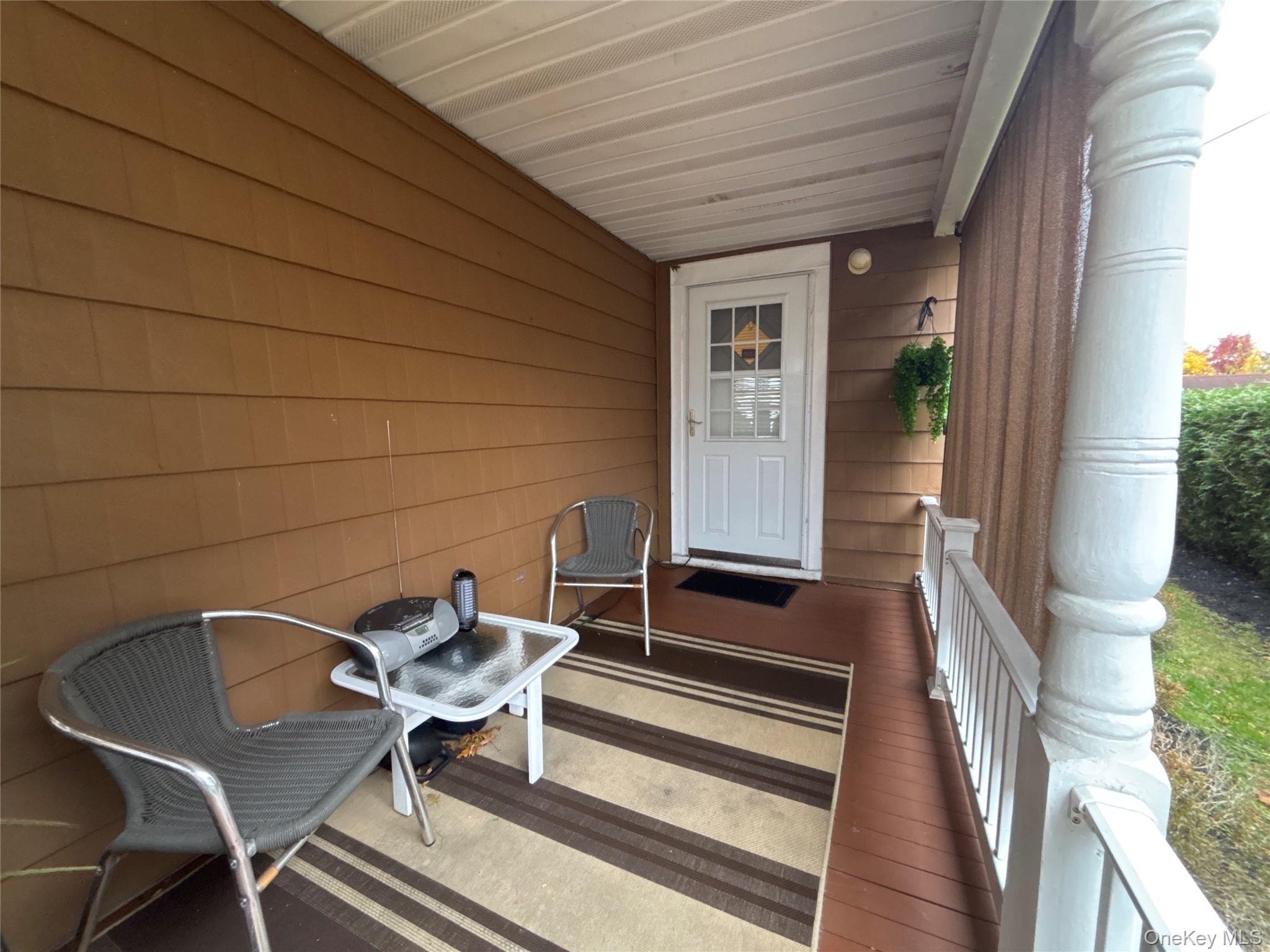 30 Hicks Lane # Apt 1, Great Neck, NY 11024