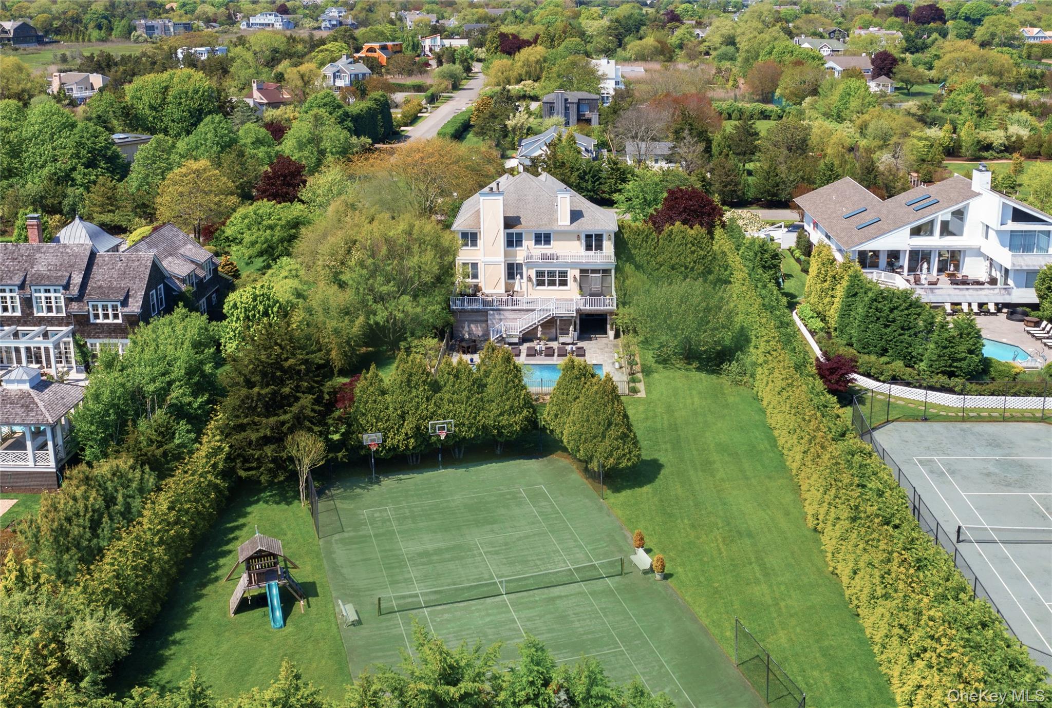 7 Stillwaters Lane, Westhampton Beach, NY 11978