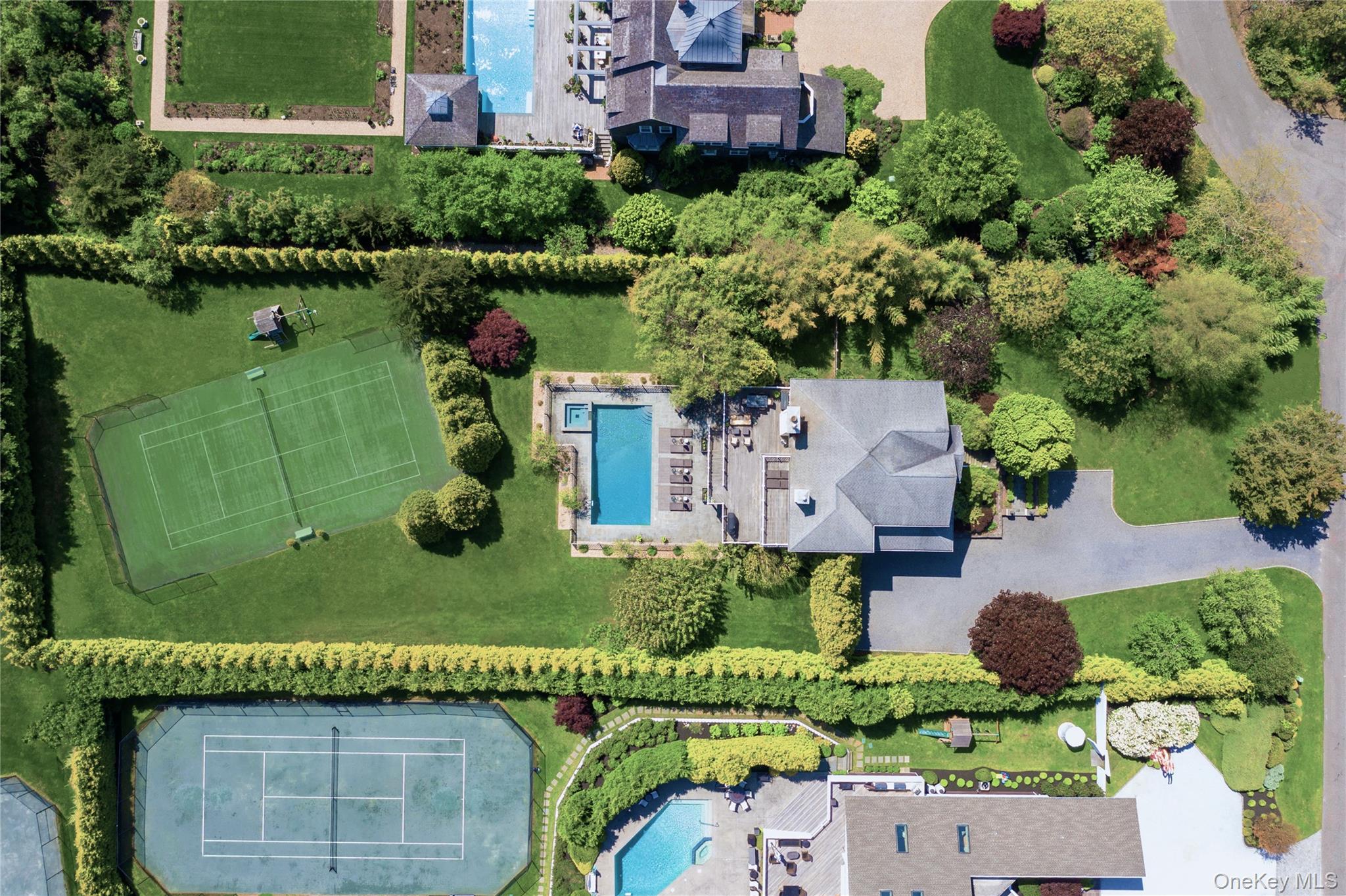 7 Stillwaters Lane, Westhampton Beach, NY 11978